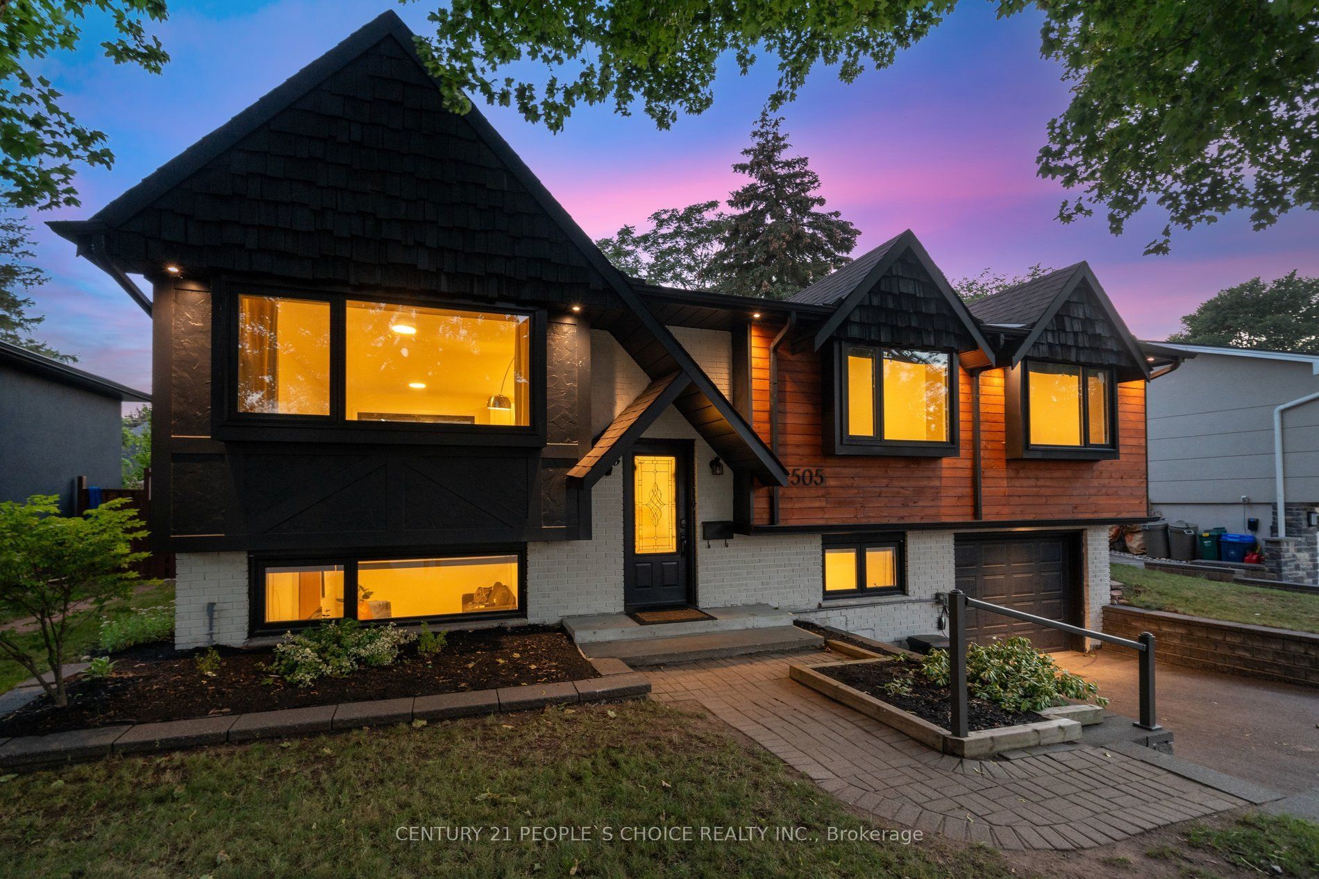 2505 Yarmouth Crescent
