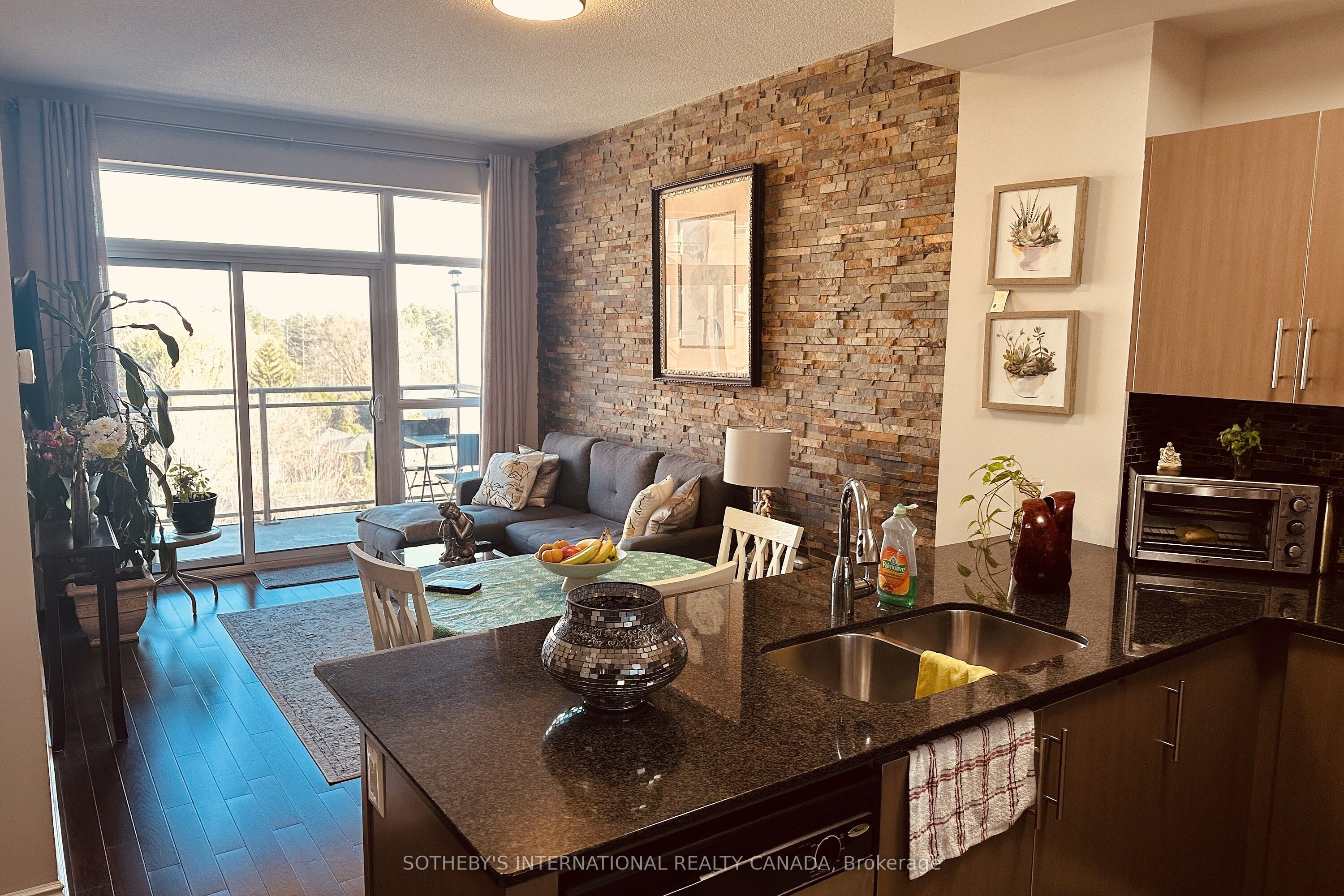 281 Woodbridge Avenue 510