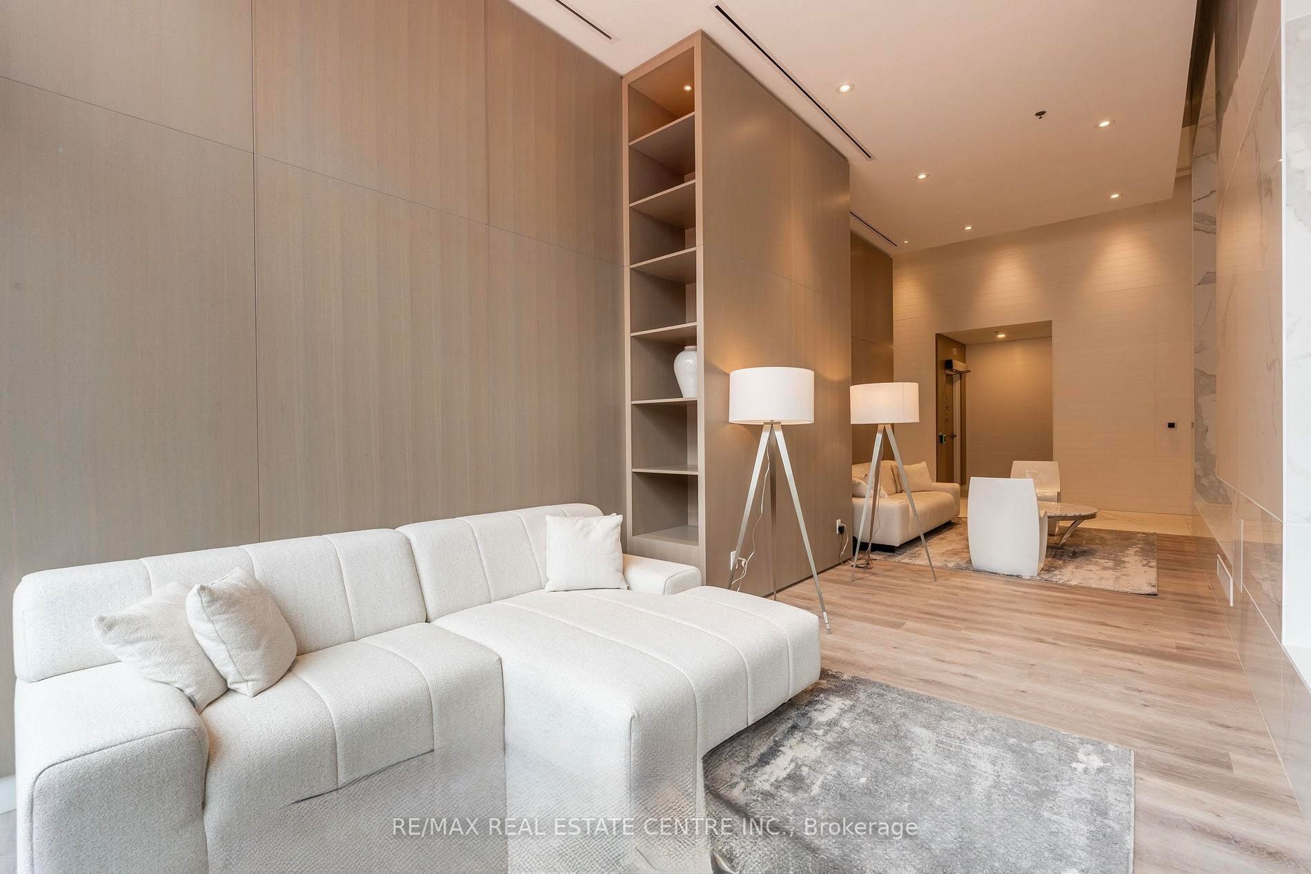 370 Martha Street 502