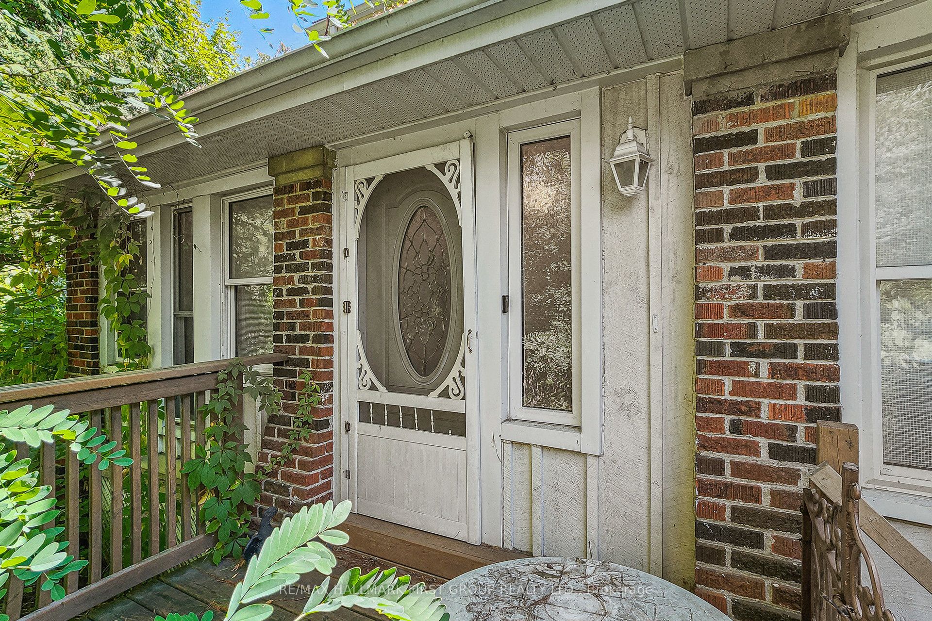 1433 Finch Avenue