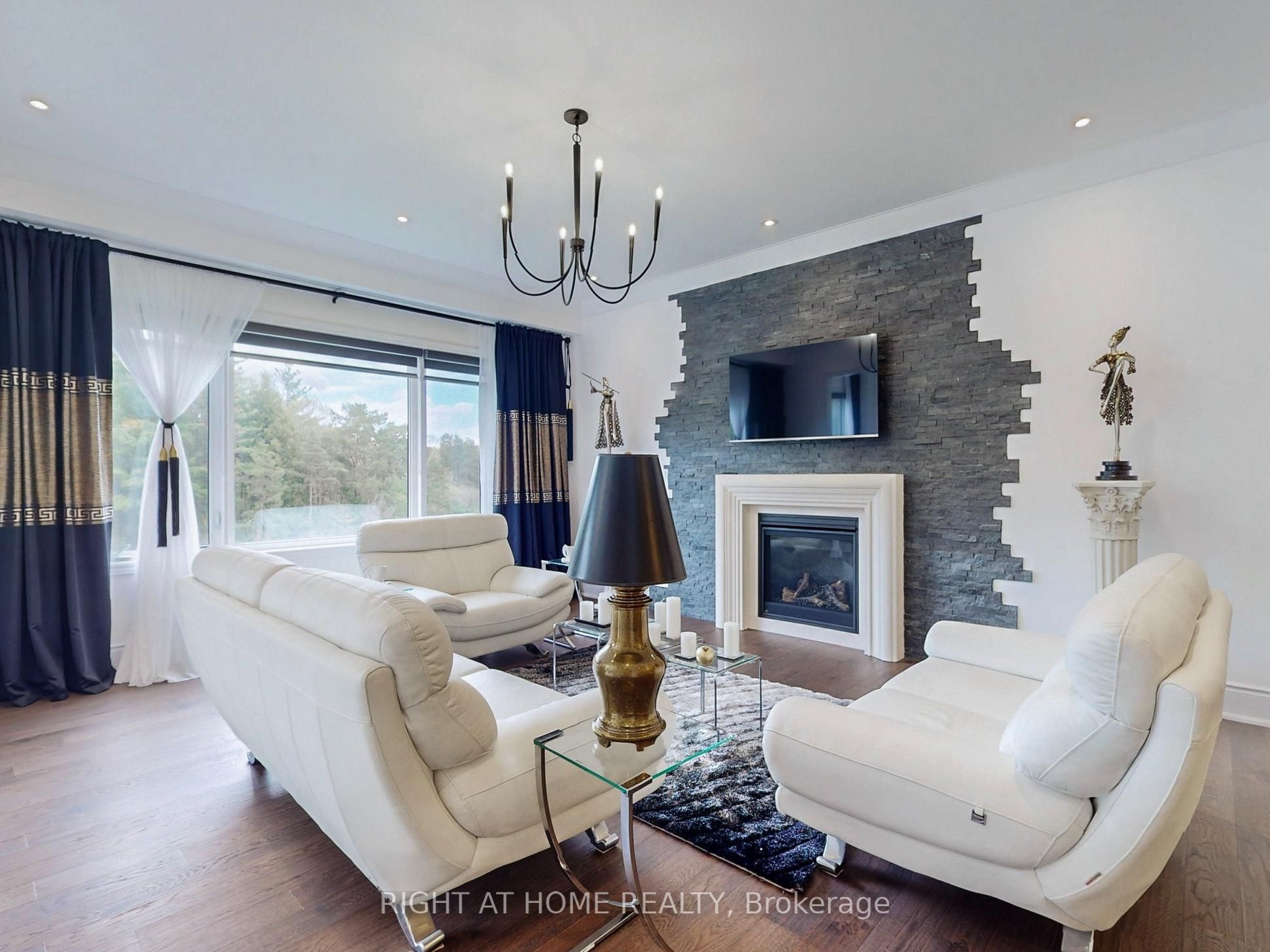 216 Sunset Vista Court E