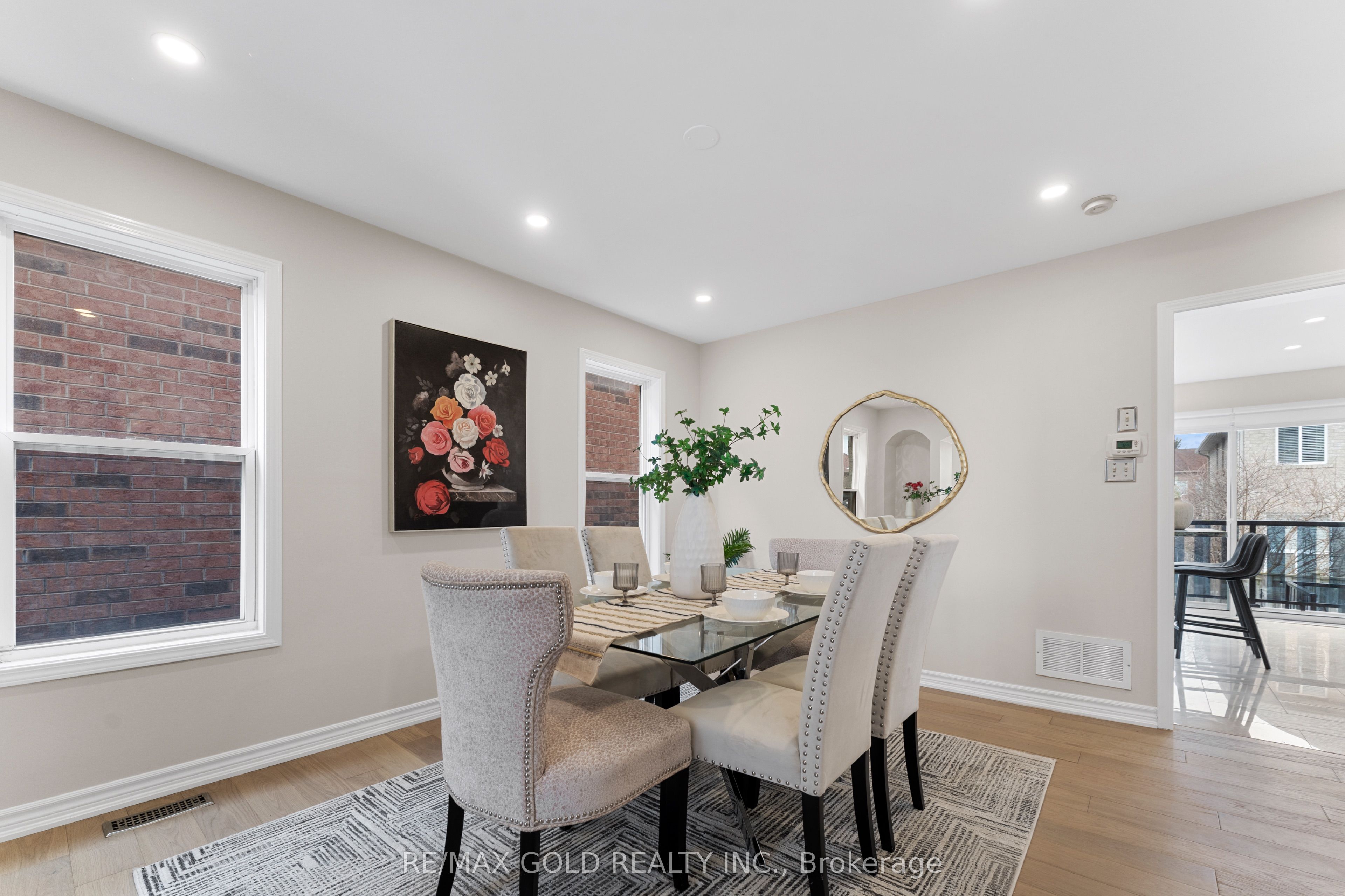 3963 Deepwood Heights