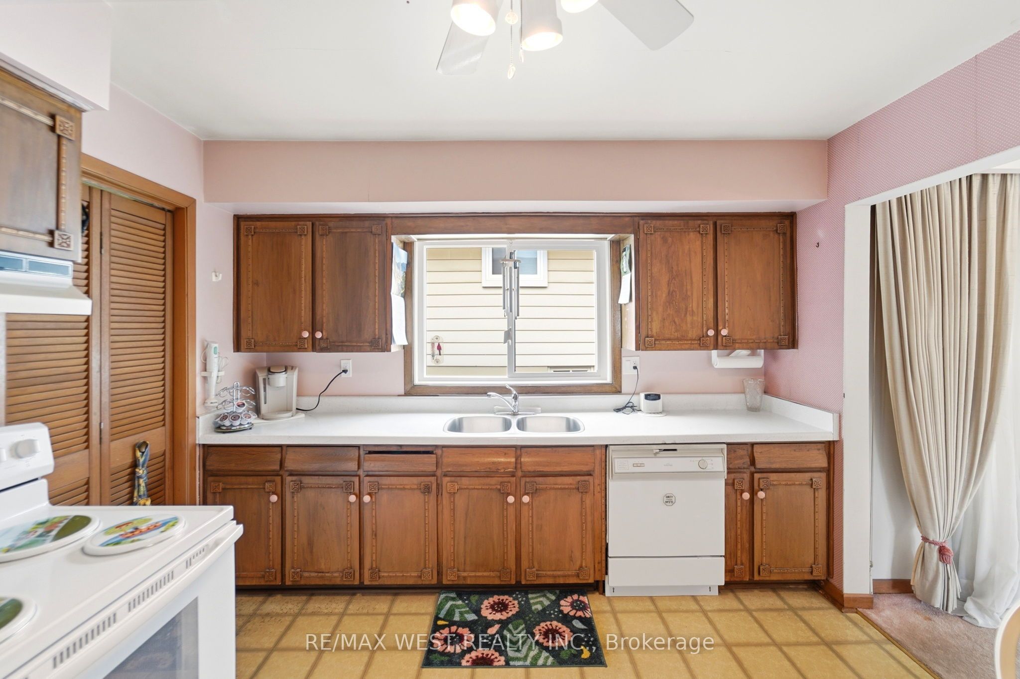491 Shannon Crescent