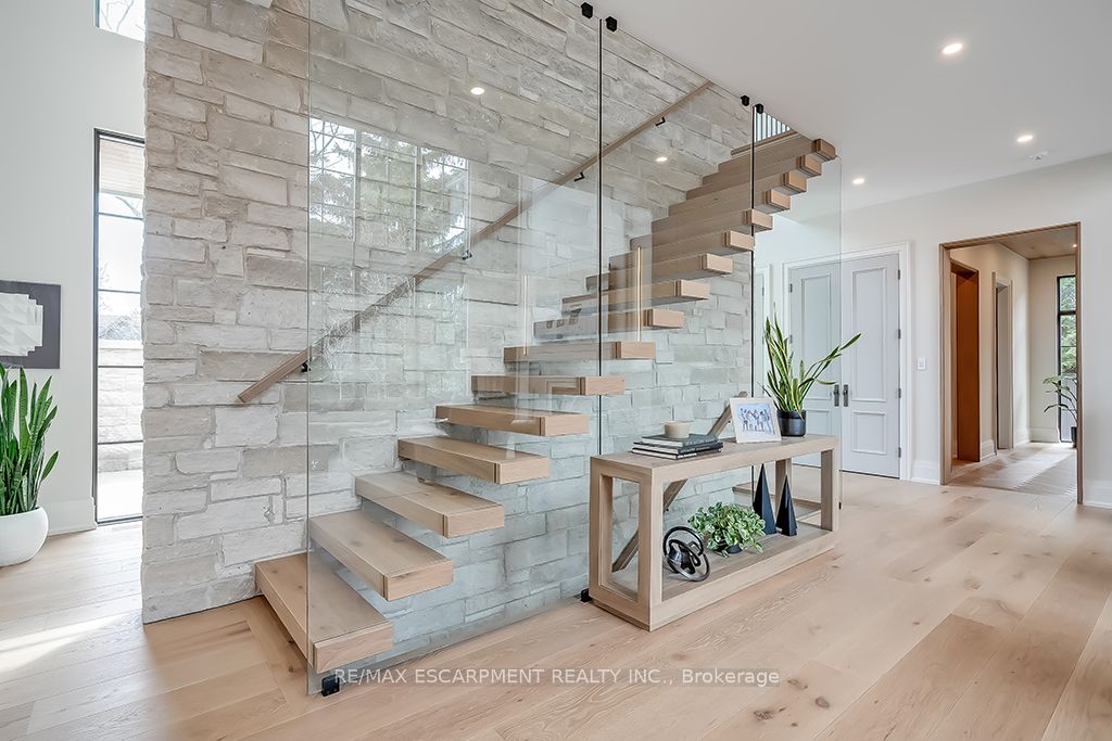 3093 Princess Boulevard