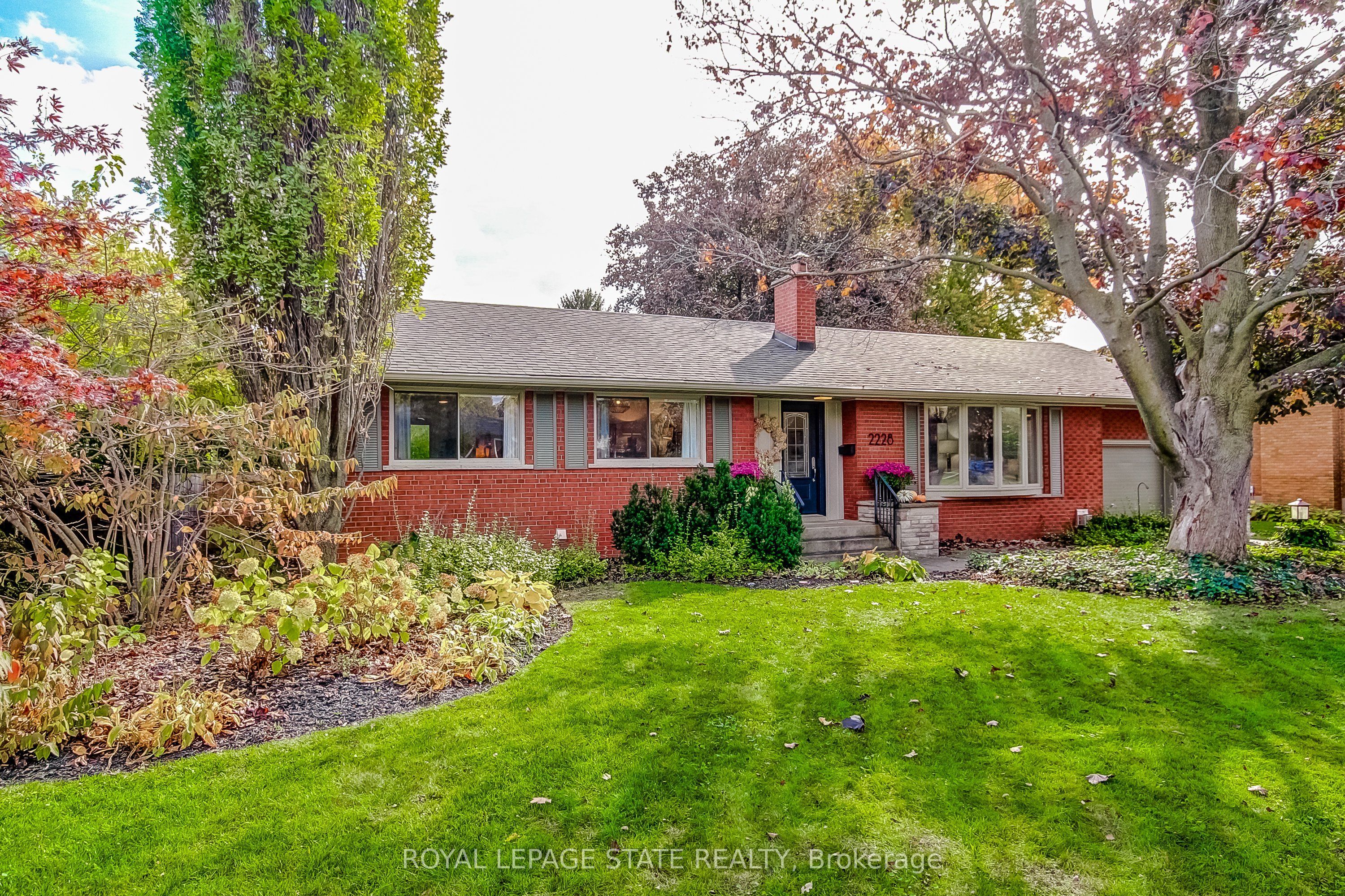 2228 Clarendon Park Drive