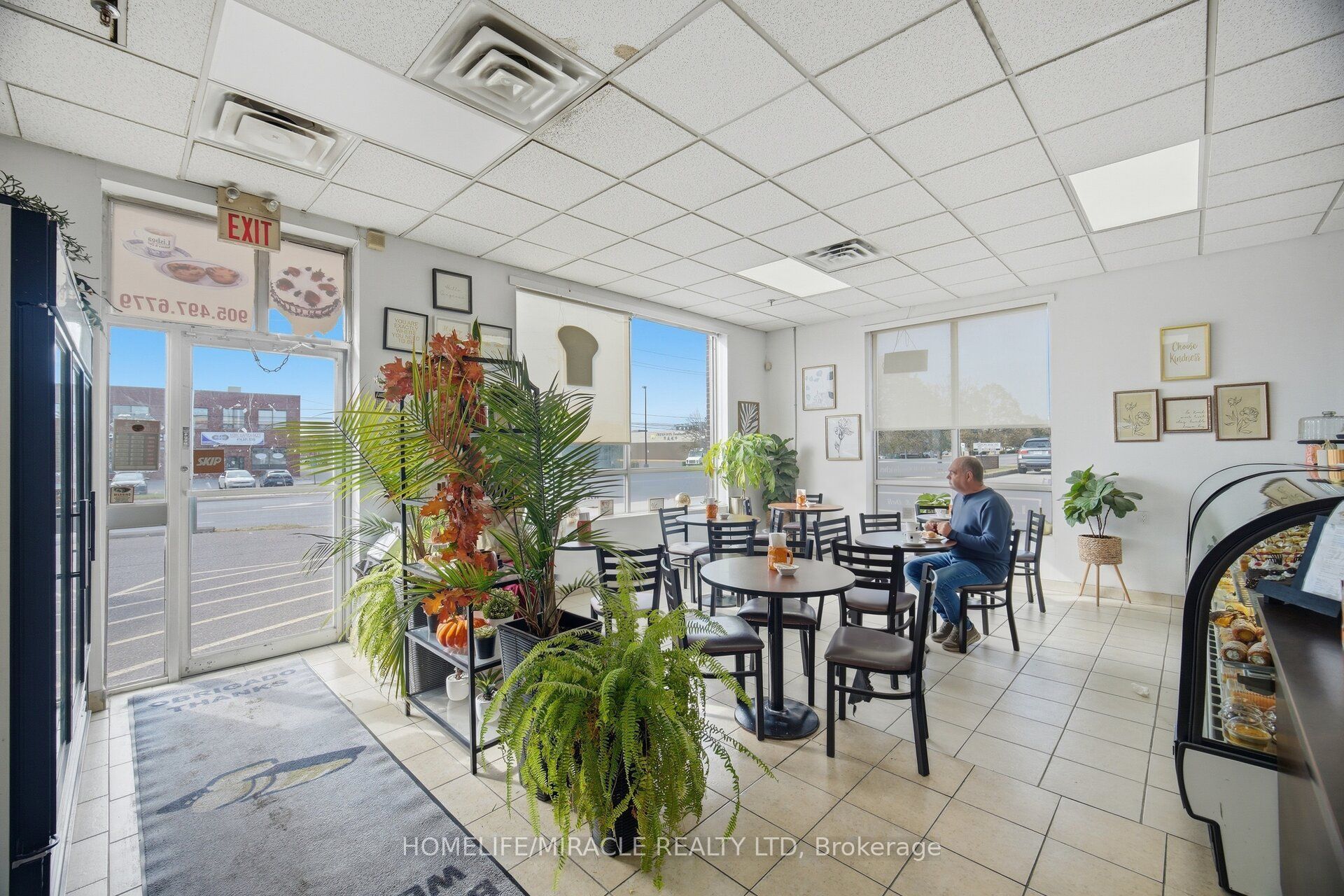 240 Clarence Street 1
