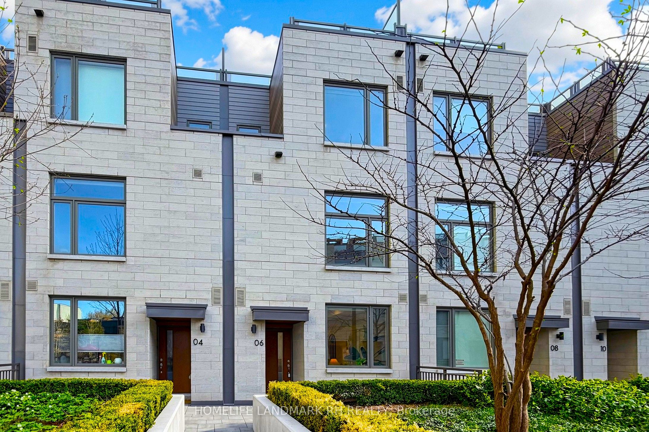 270 Davenport Road TH6