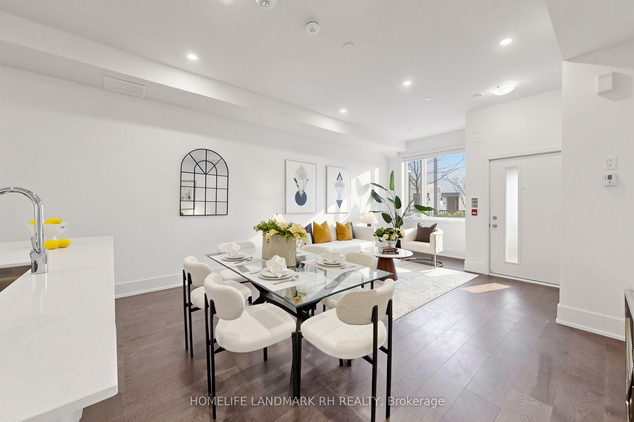 270 Davenport Road TH6