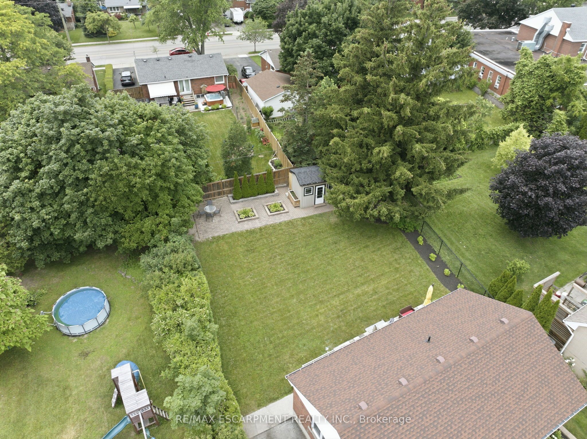 16 Kings Forest Drive