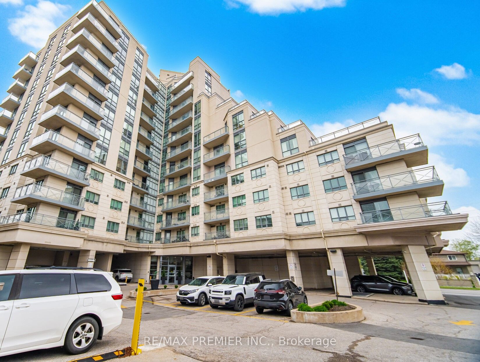 7730 Kipling Avenue 203