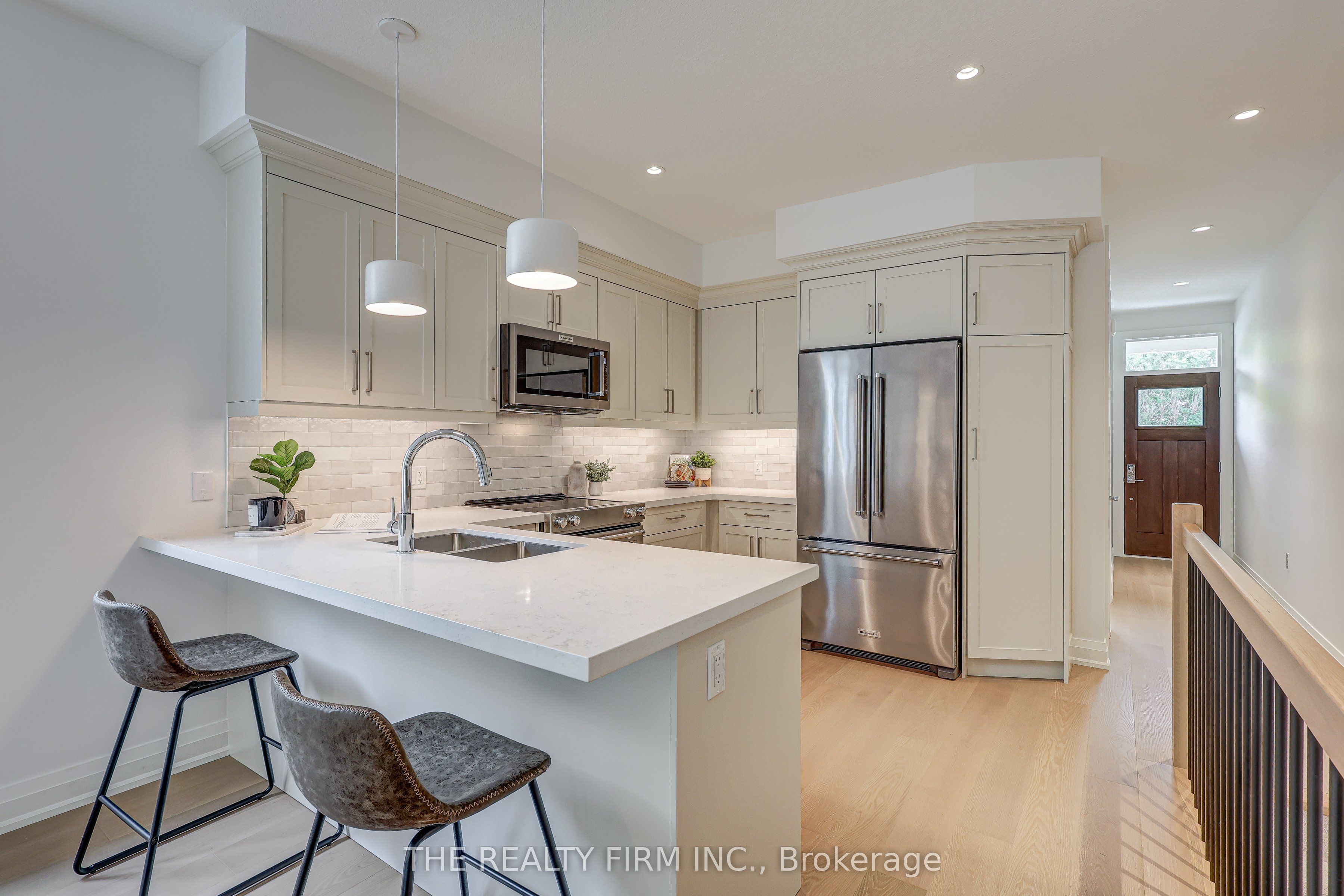 85 Forest Street 18