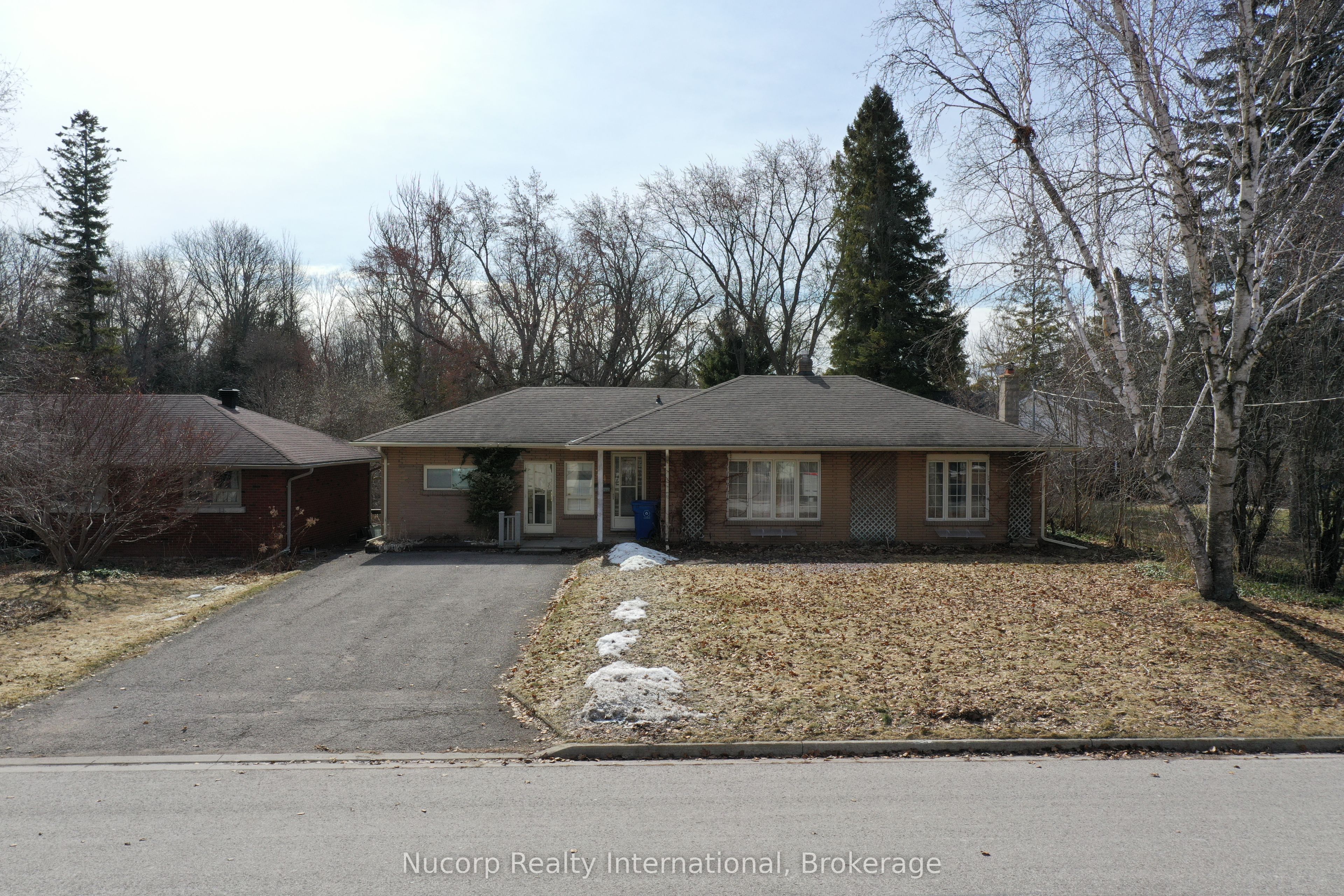 774 Sutherland Avenue