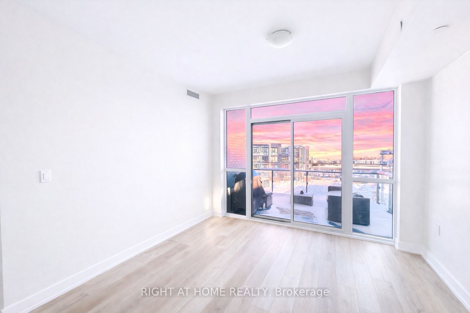375 Sea Ray Avenue 345