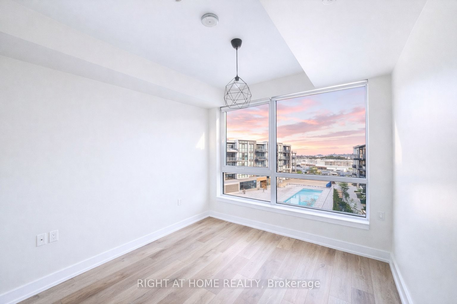 375 Sea Ray Avenue 345