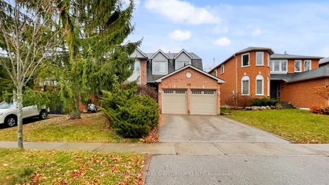 719 Shanahan Boulevard Newmarket ON L3X 1P8