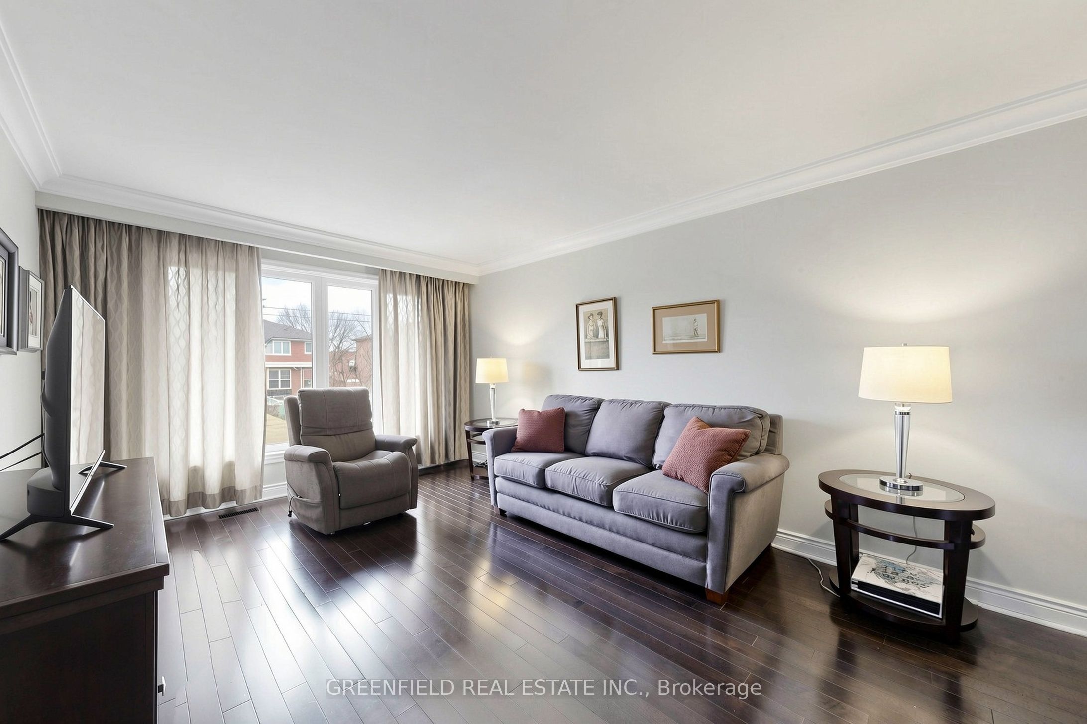 87 Mulholland Avenue