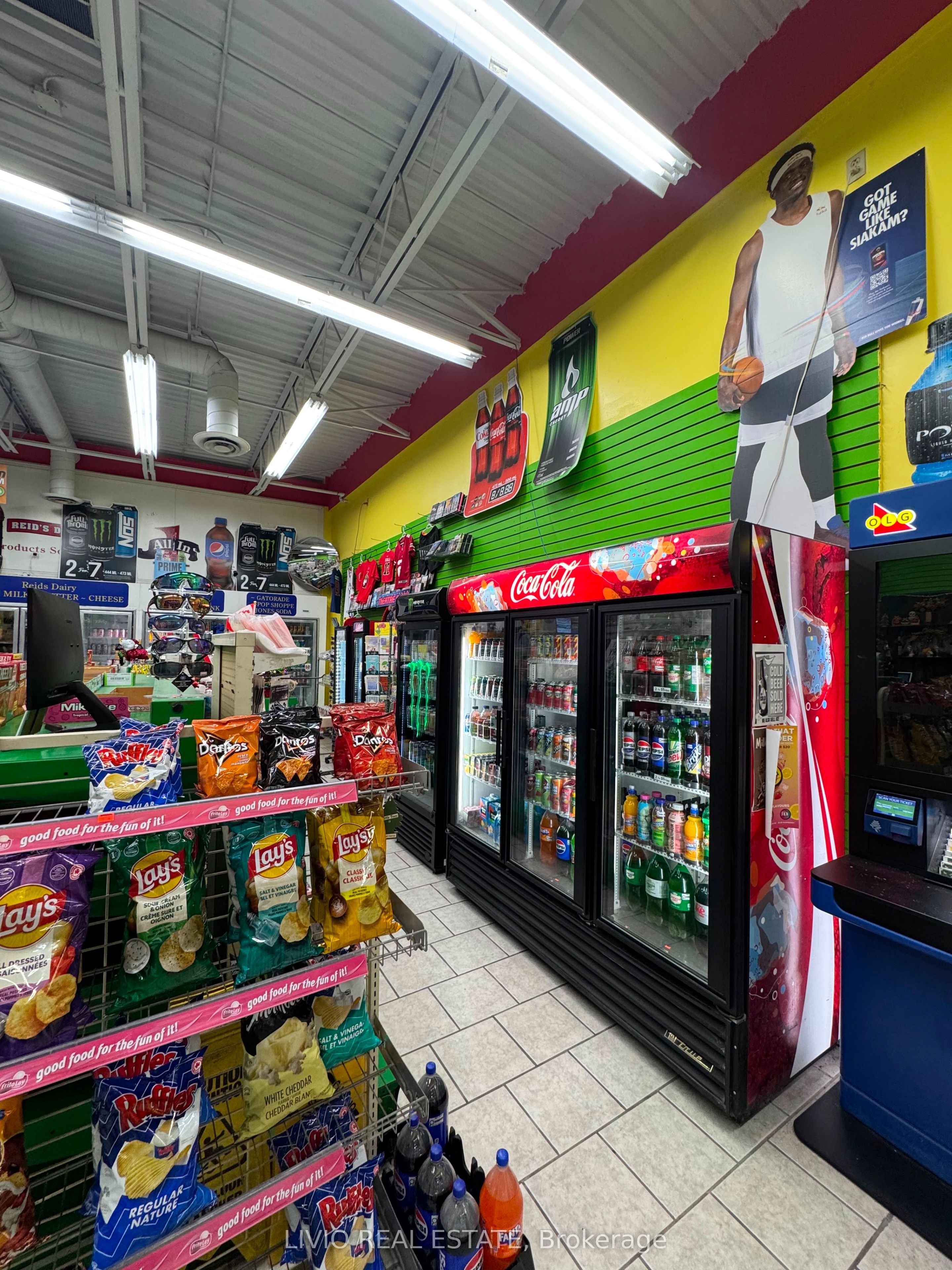 361 King Avenue E 10