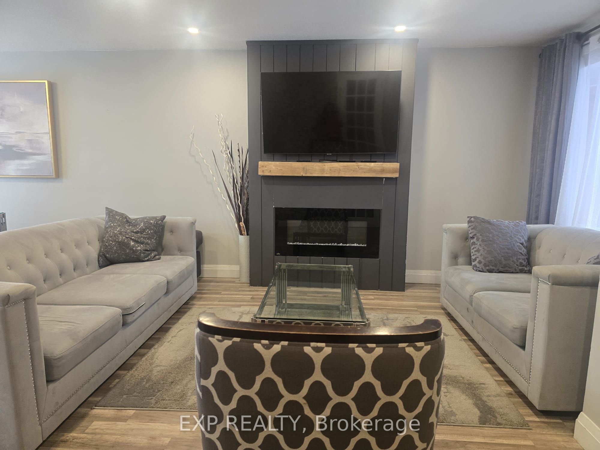 700 Harmony Road N 44