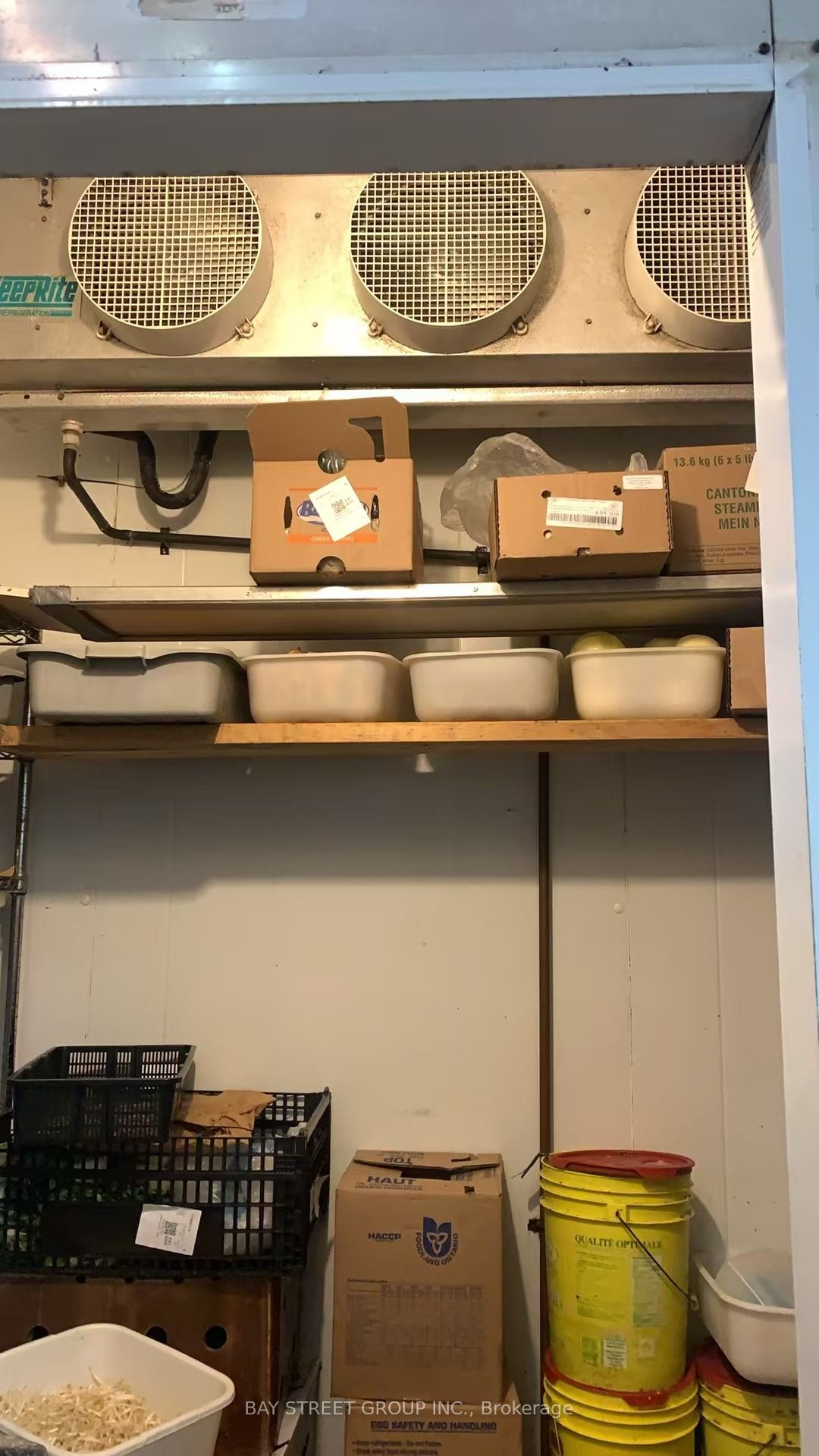 17 Queen Street N A-1