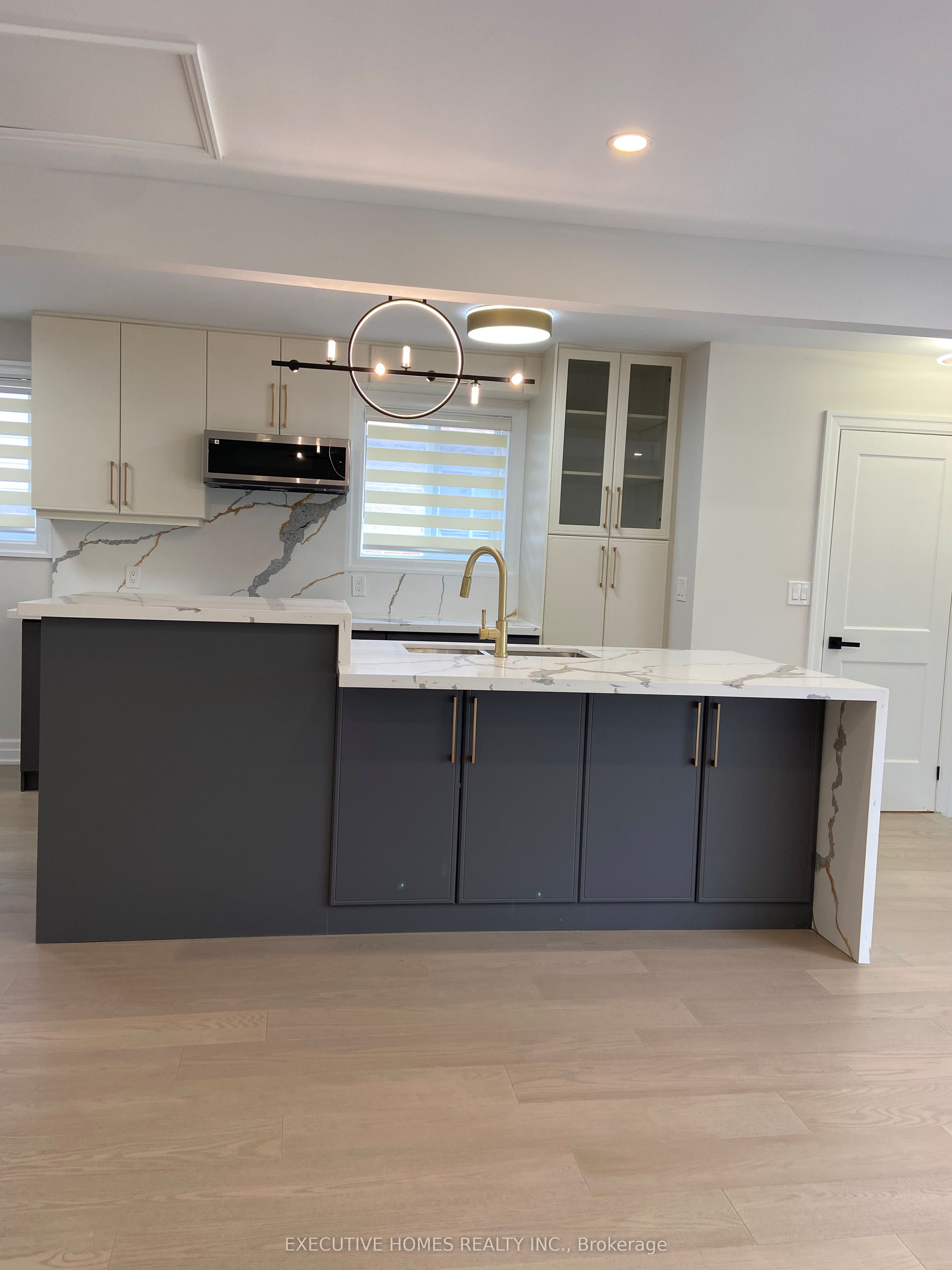 2685 Windjammer Road