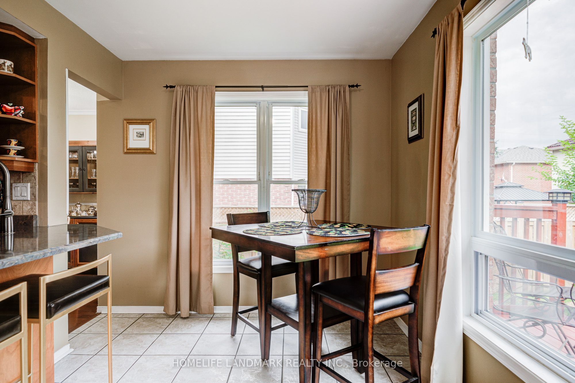 8 Closs Square