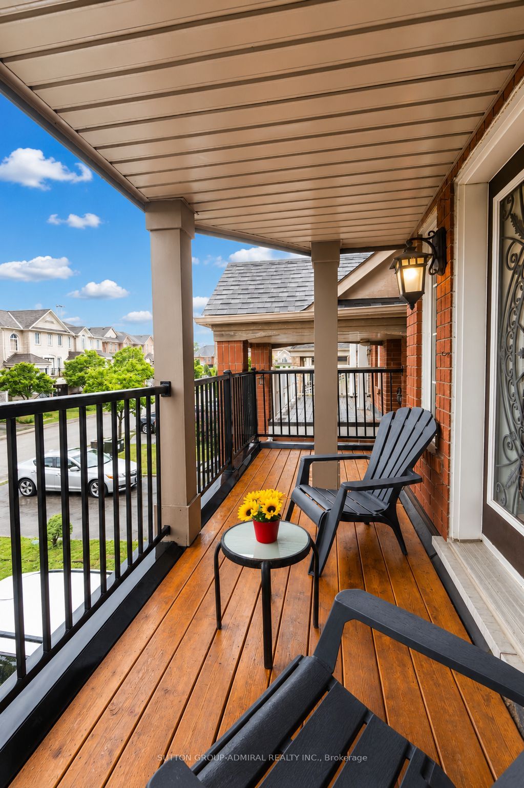 43 Mainland Crescent