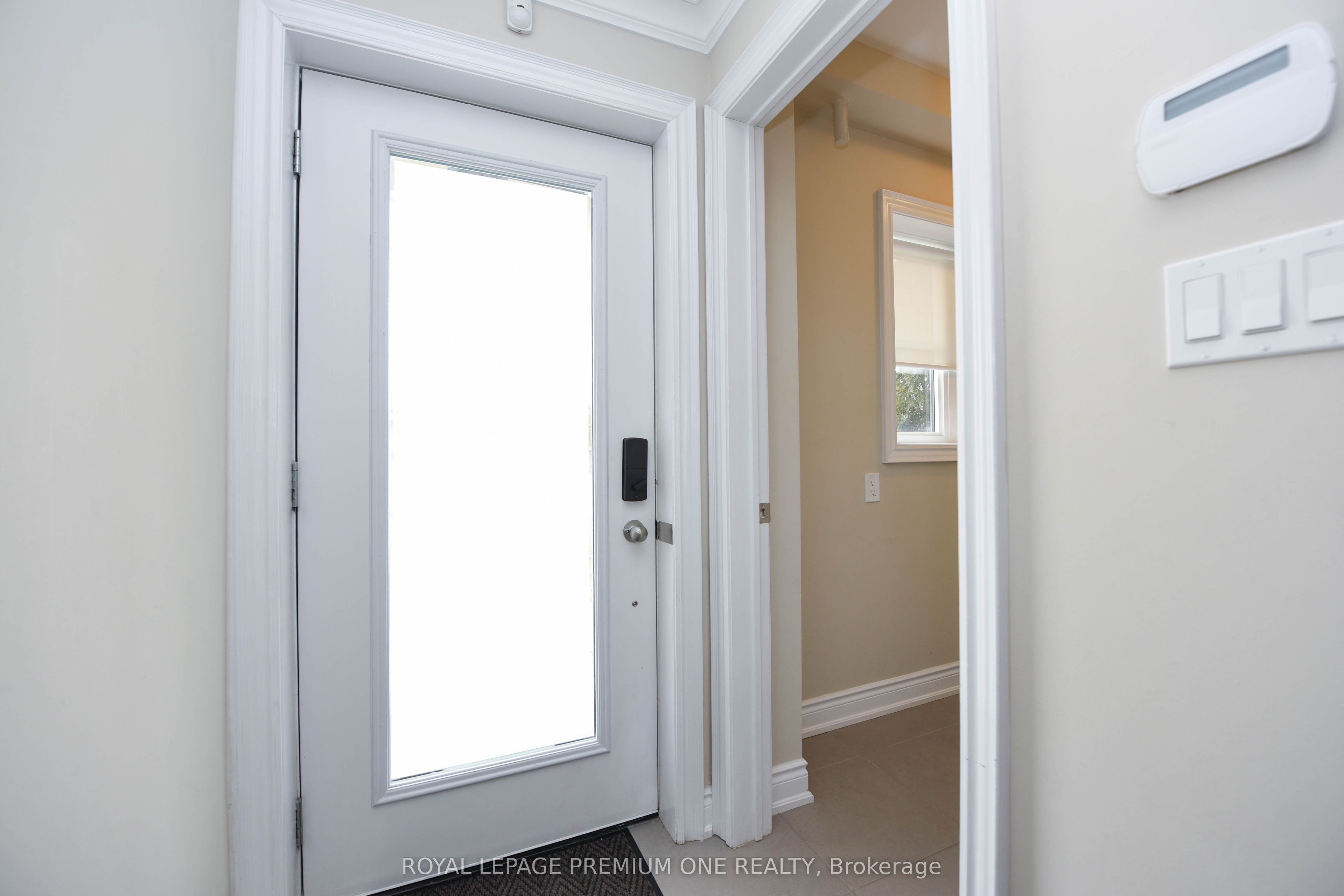 6A ACORN Avenue