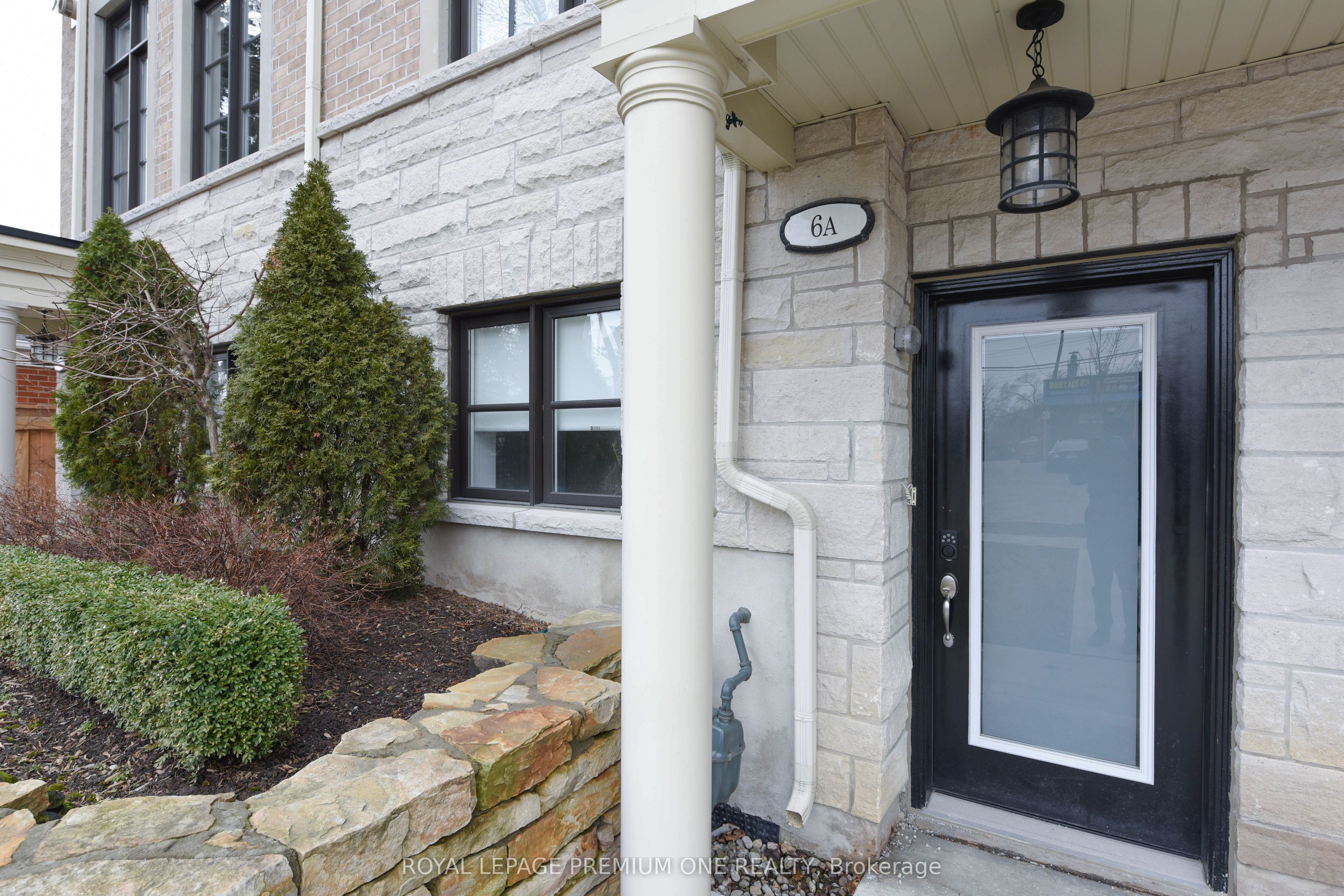 6A ACORN Avenue