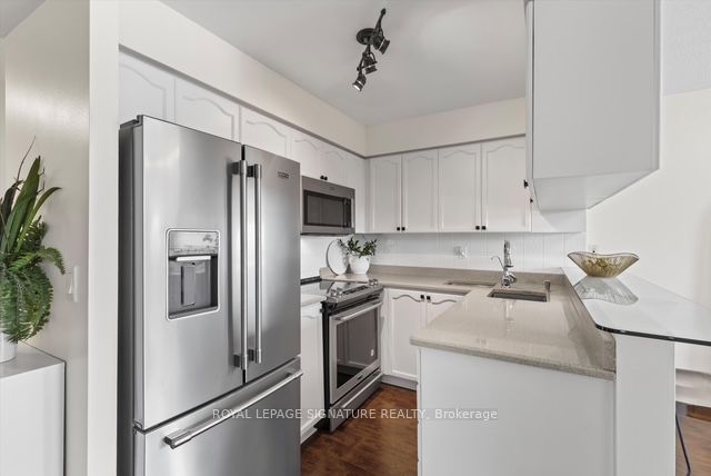 1150 Parkwest Place 207