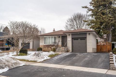 1427 Kenmuir Avenue Mississauga ON L5G 4B3