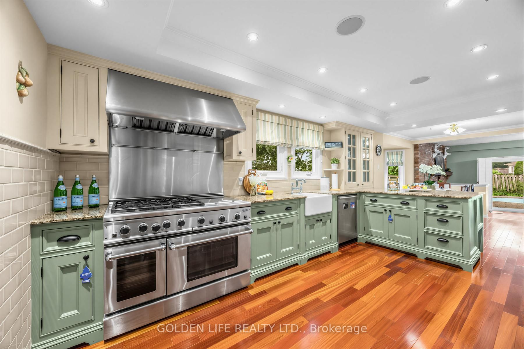 62 Longwater Chase