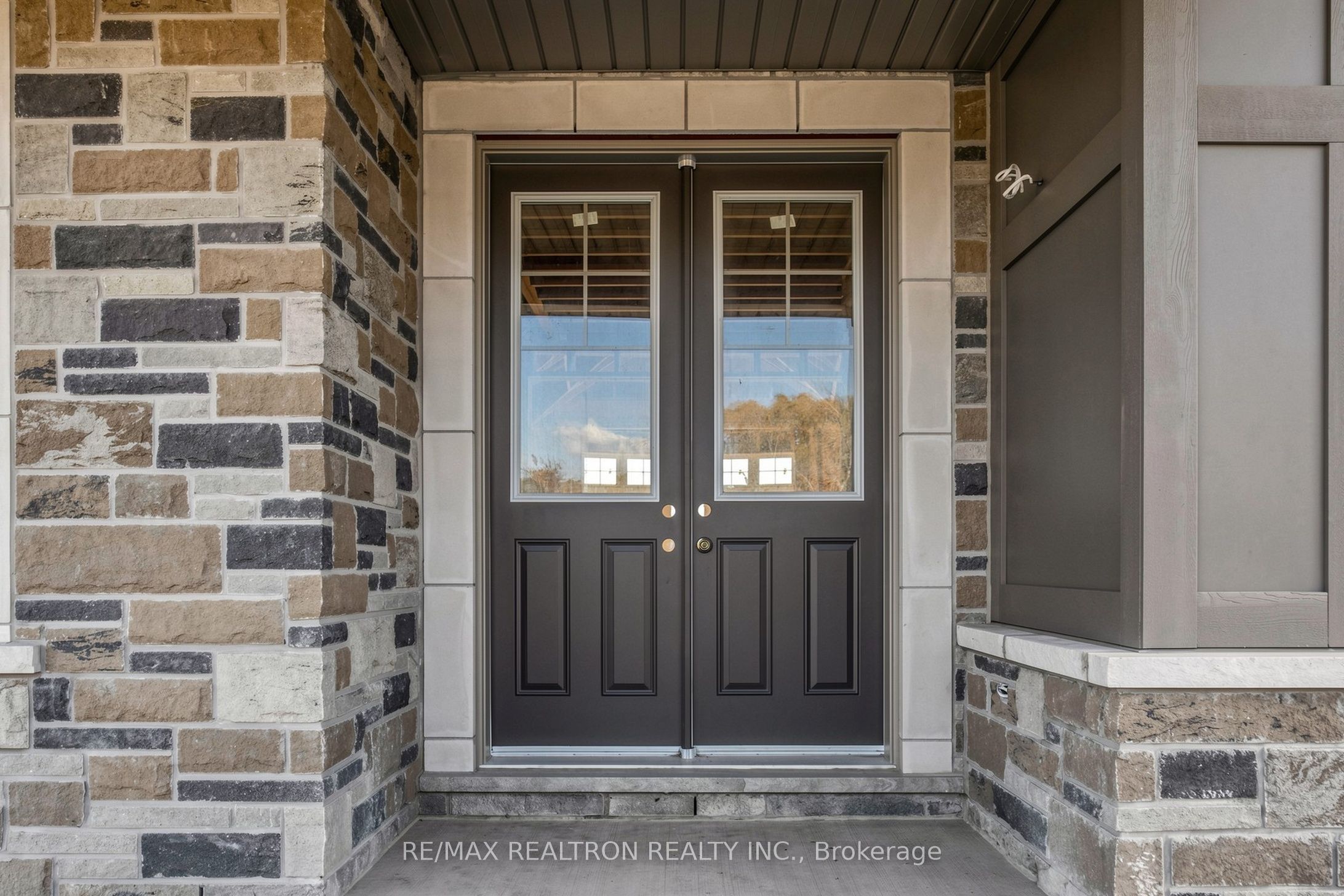 4 Bay Vista Gate