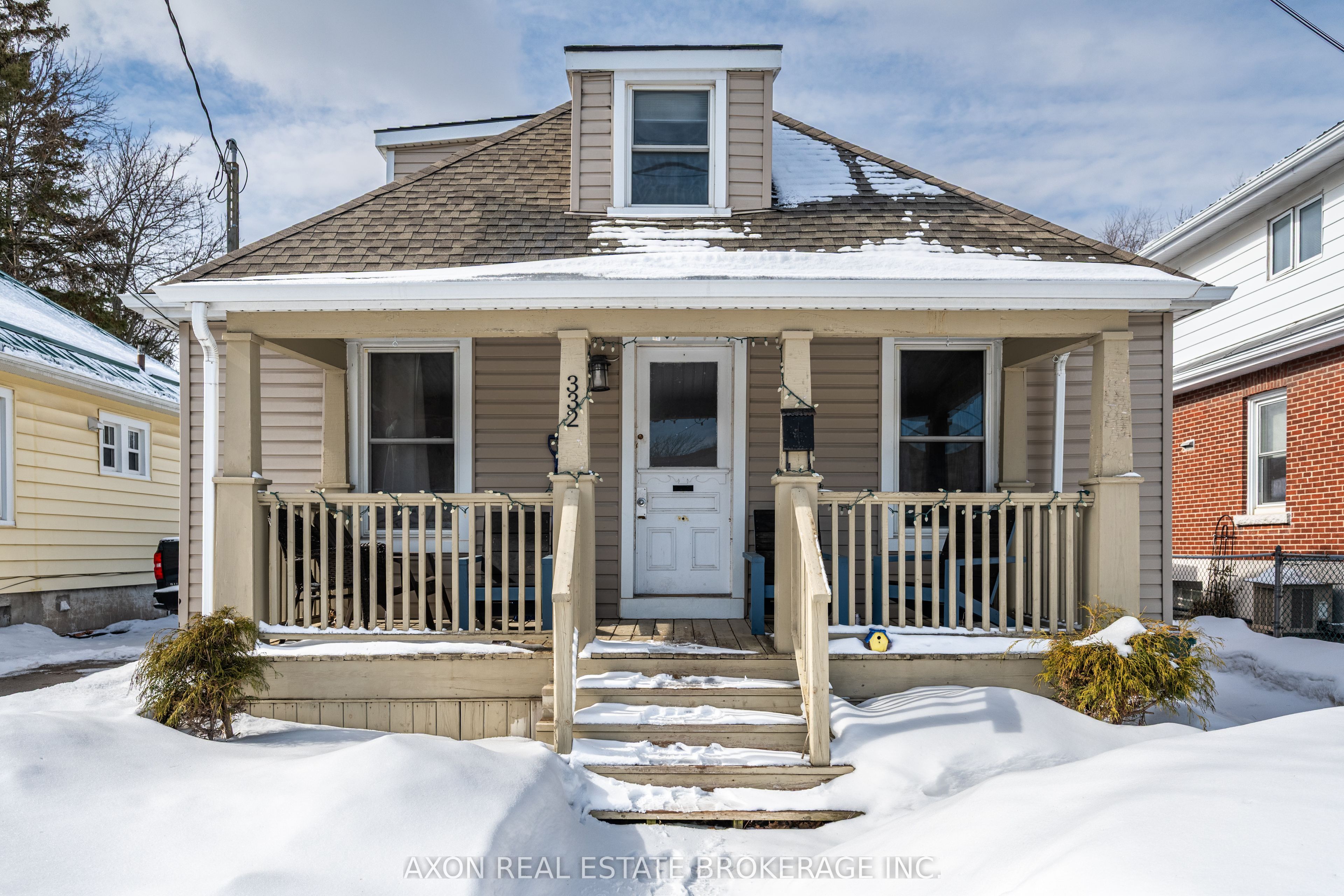 332 MacDonnell Street