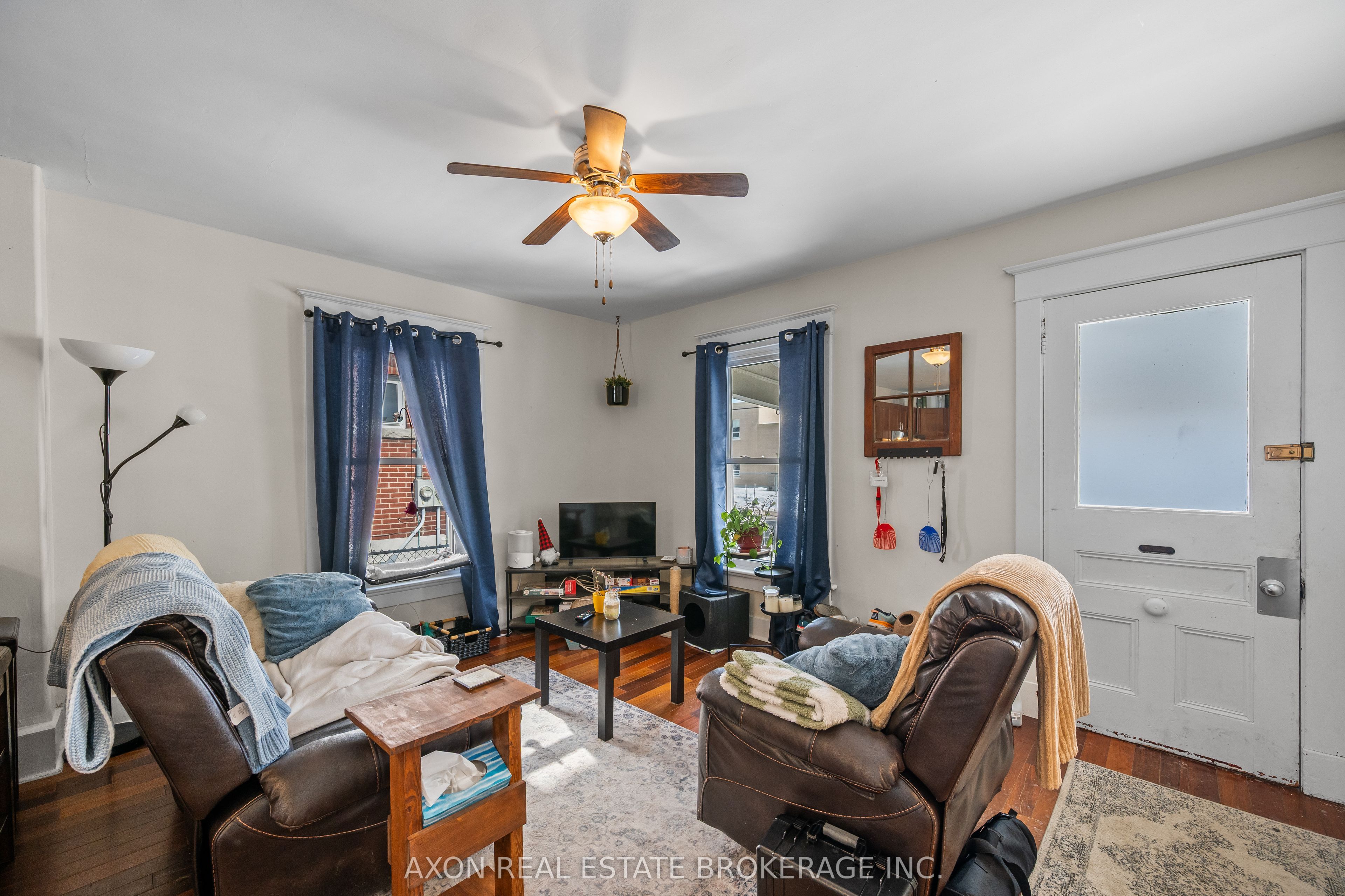 332 MacDonnell Street