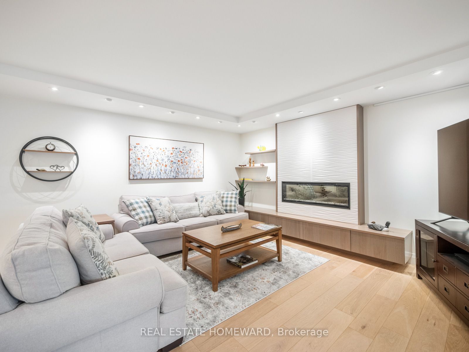 20 Guildwood Parkway 311