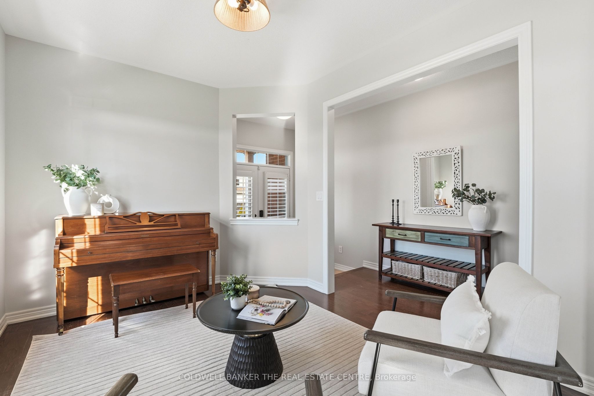 81 Romanelli Crescent N