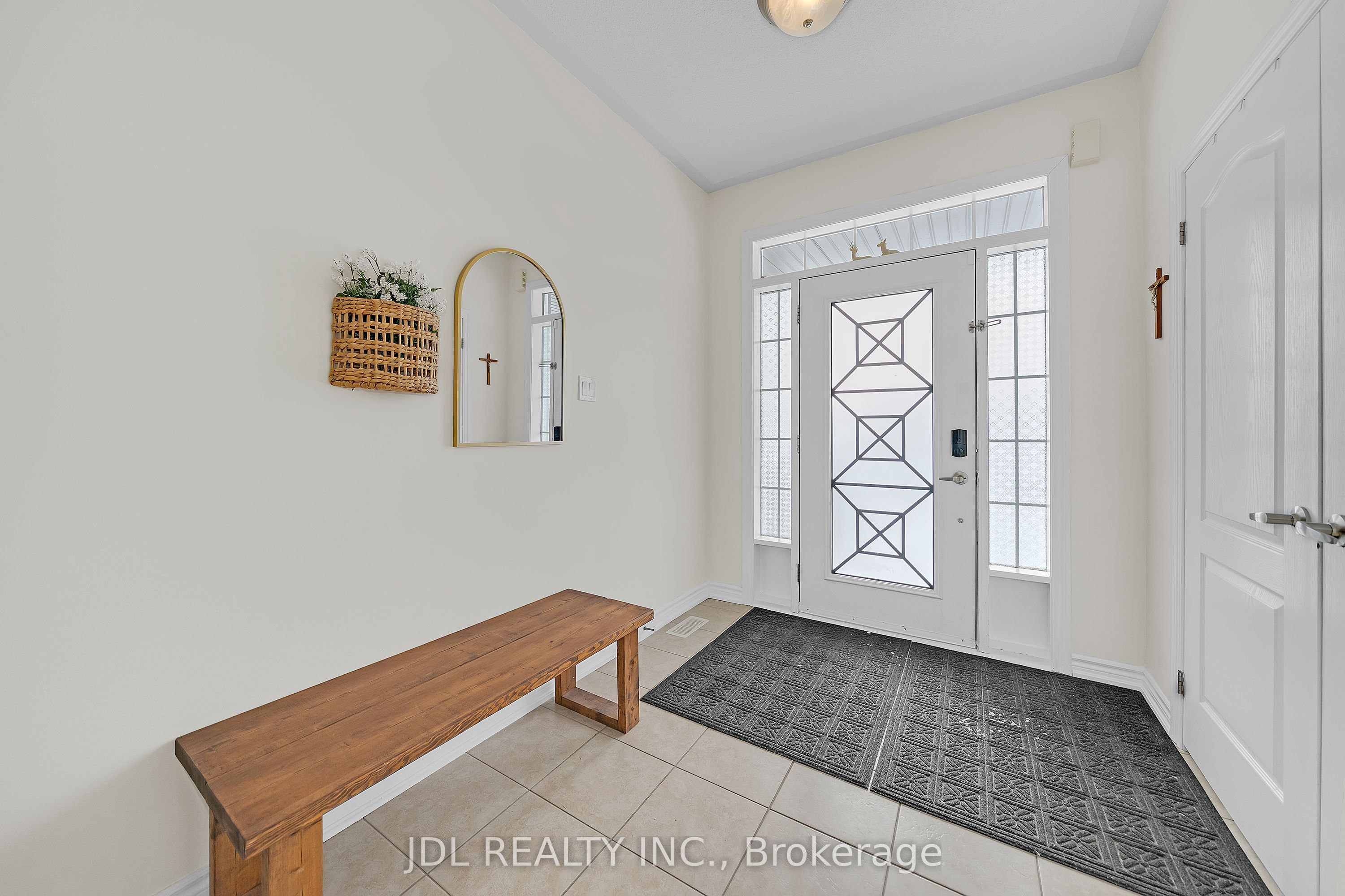 376 Miller Park Avenue