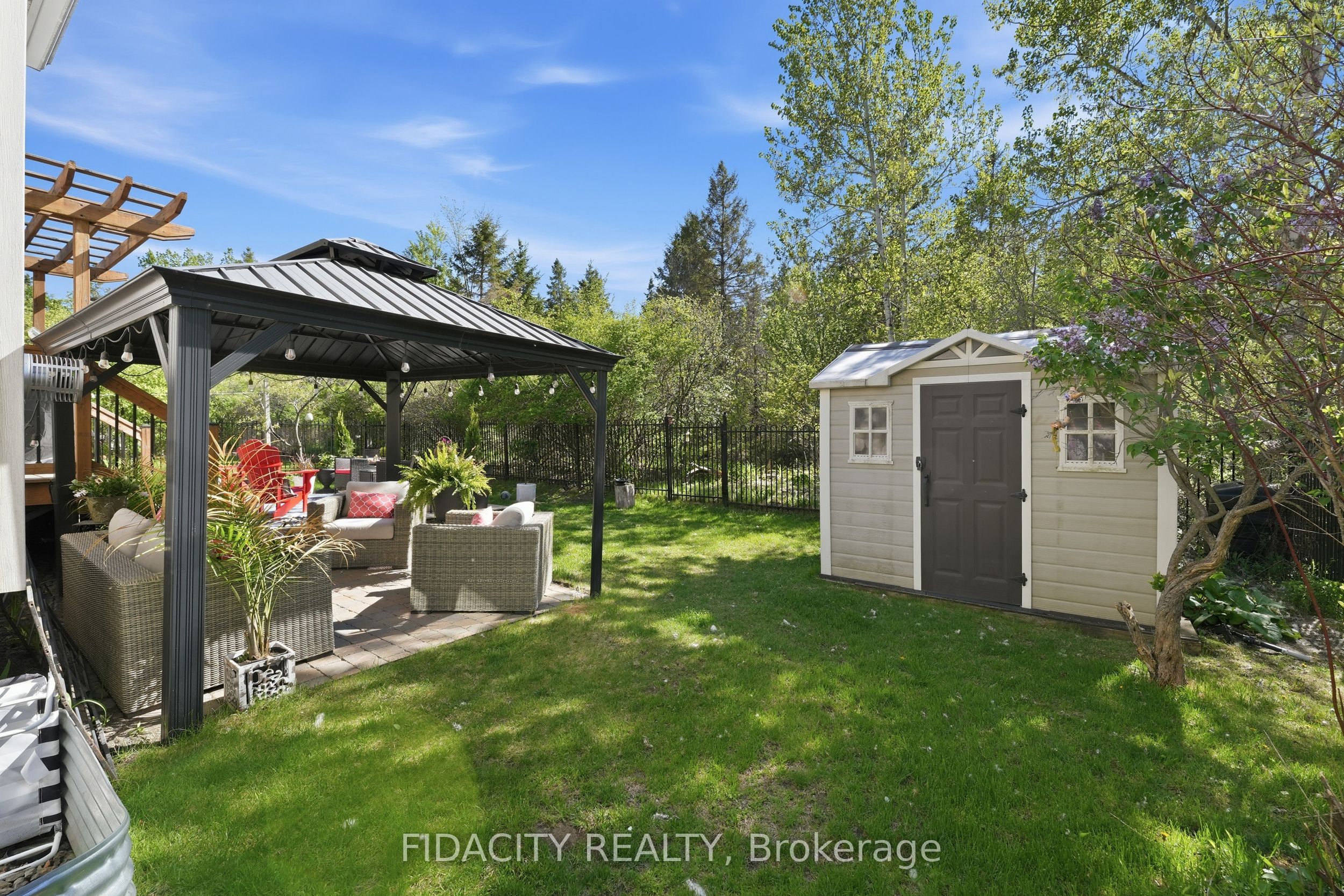 24 Sirocco Crescent
