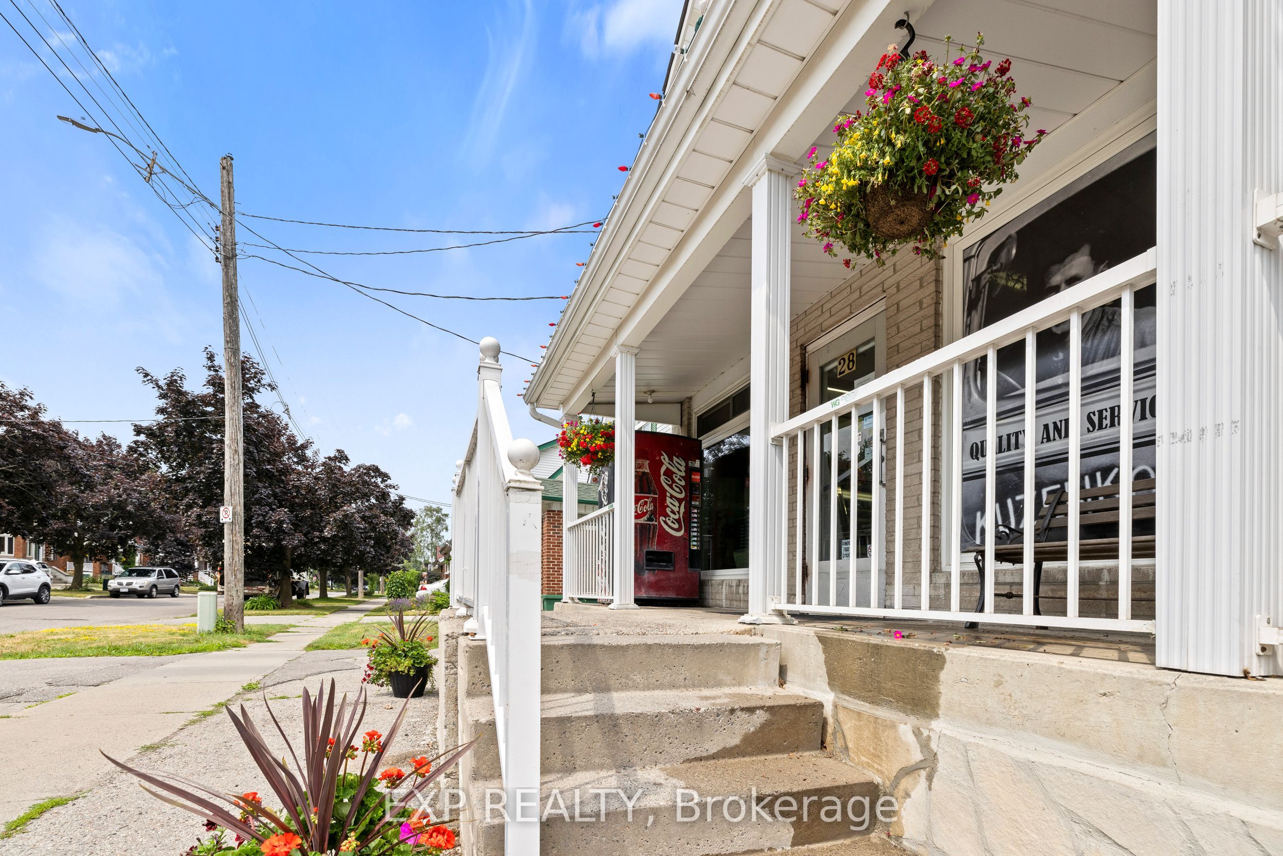 28 Buckingham Avenue