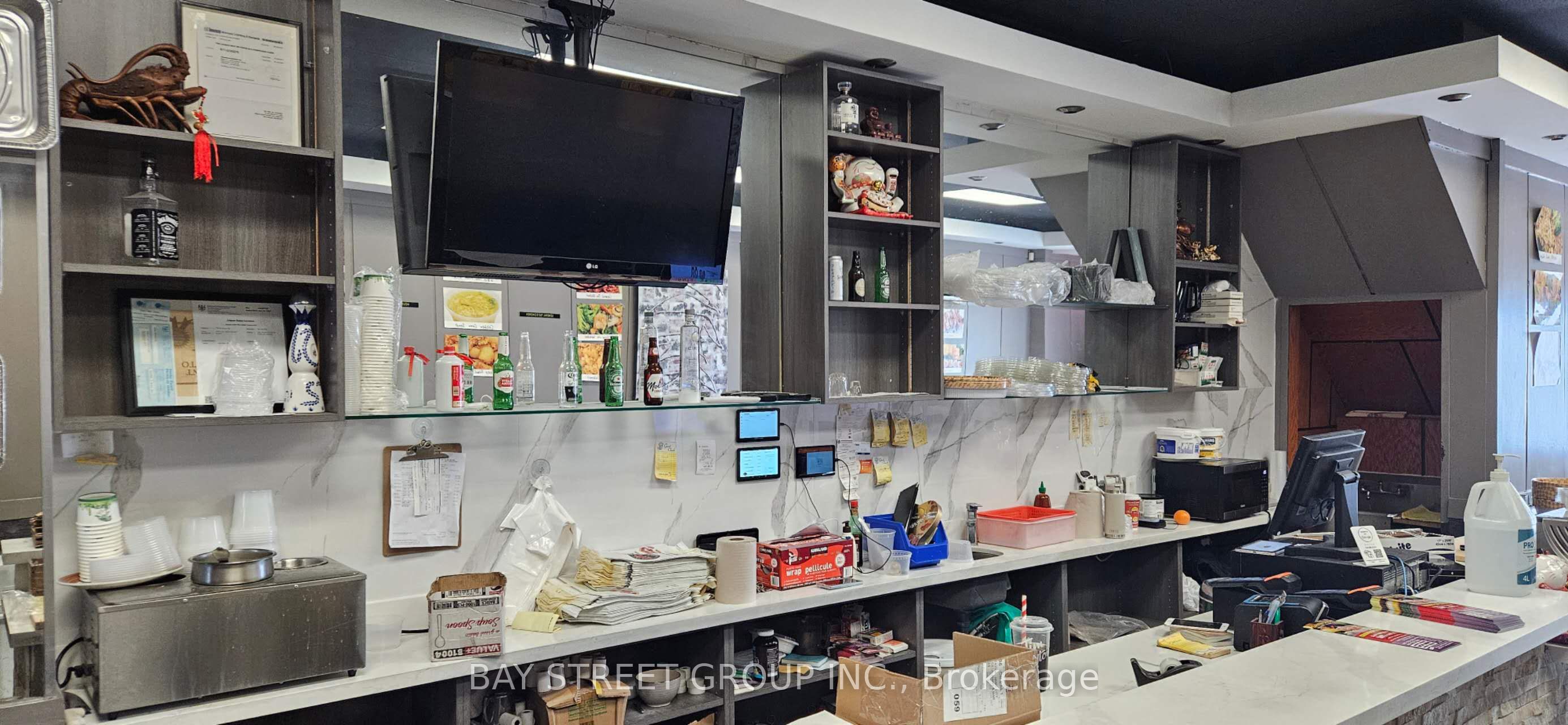 1662 Eglinton Avenue W