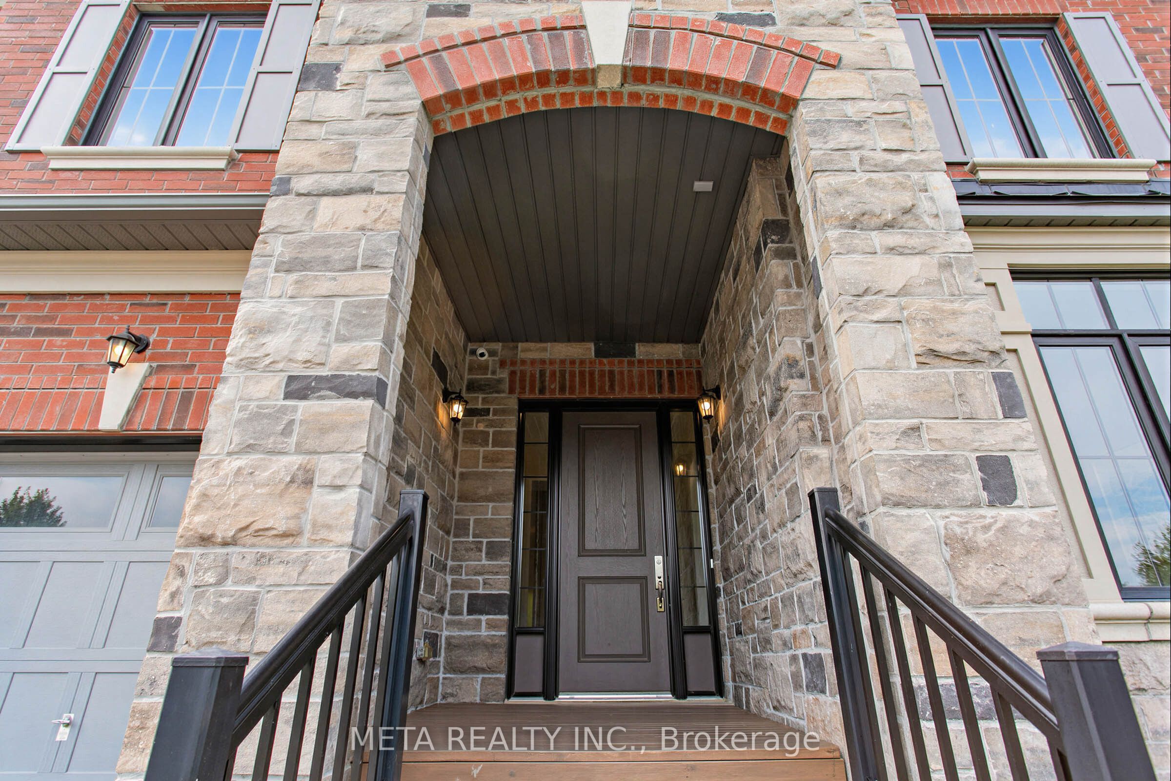 56 Klees Crescent