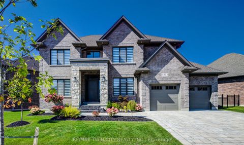 47 Pioneer Ridge Drive Kitchener ON N2P 0G6