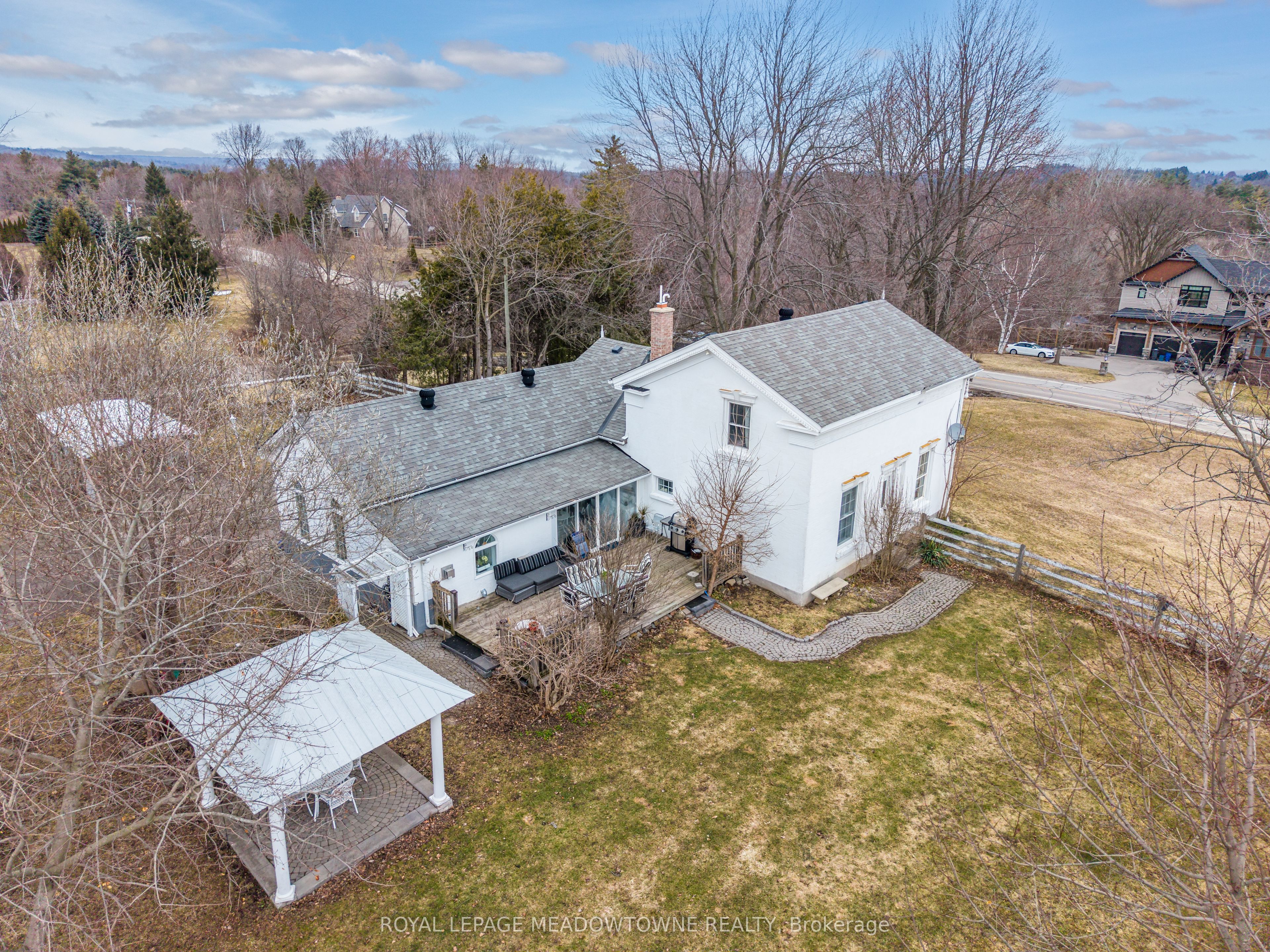 152 Confederation Street