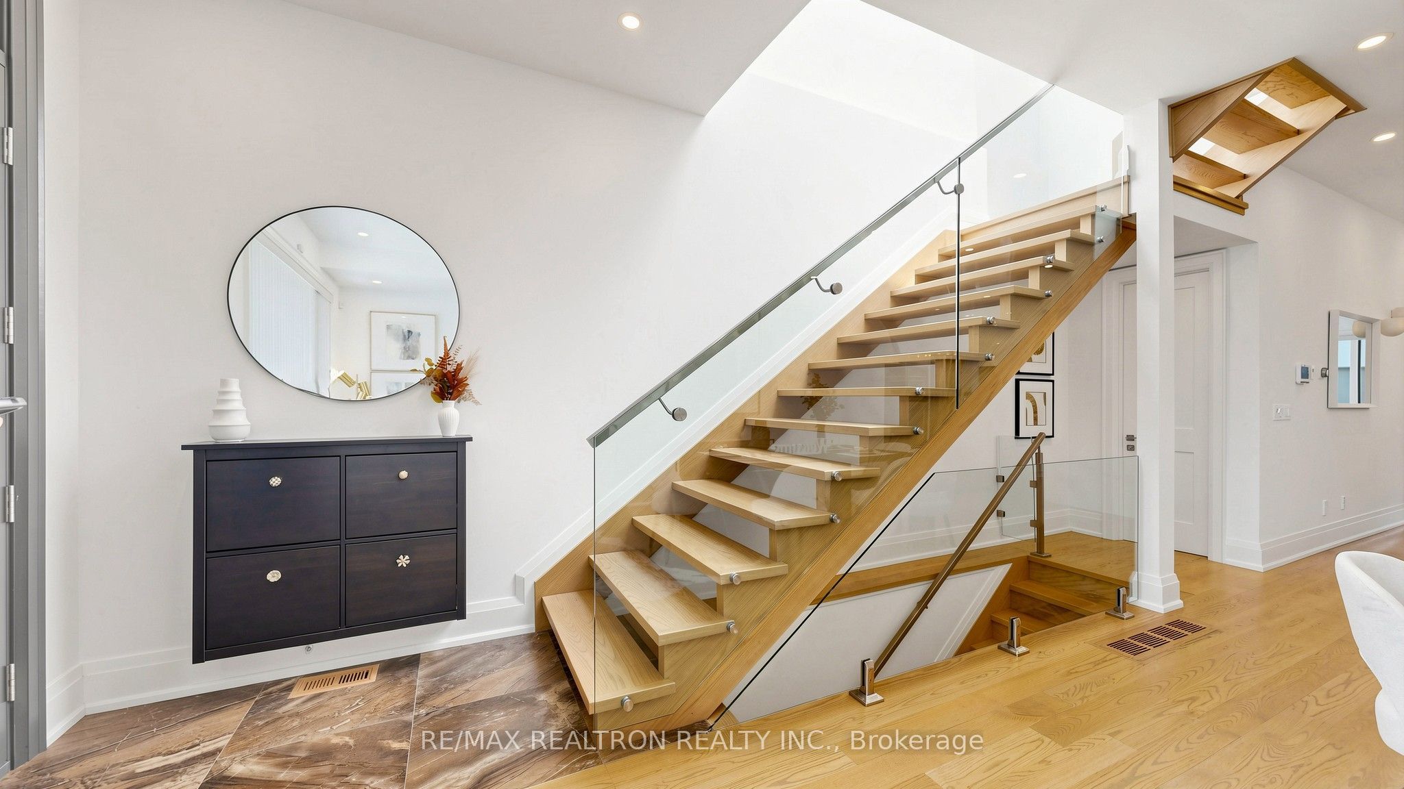 443 Northcliffe Boulevard