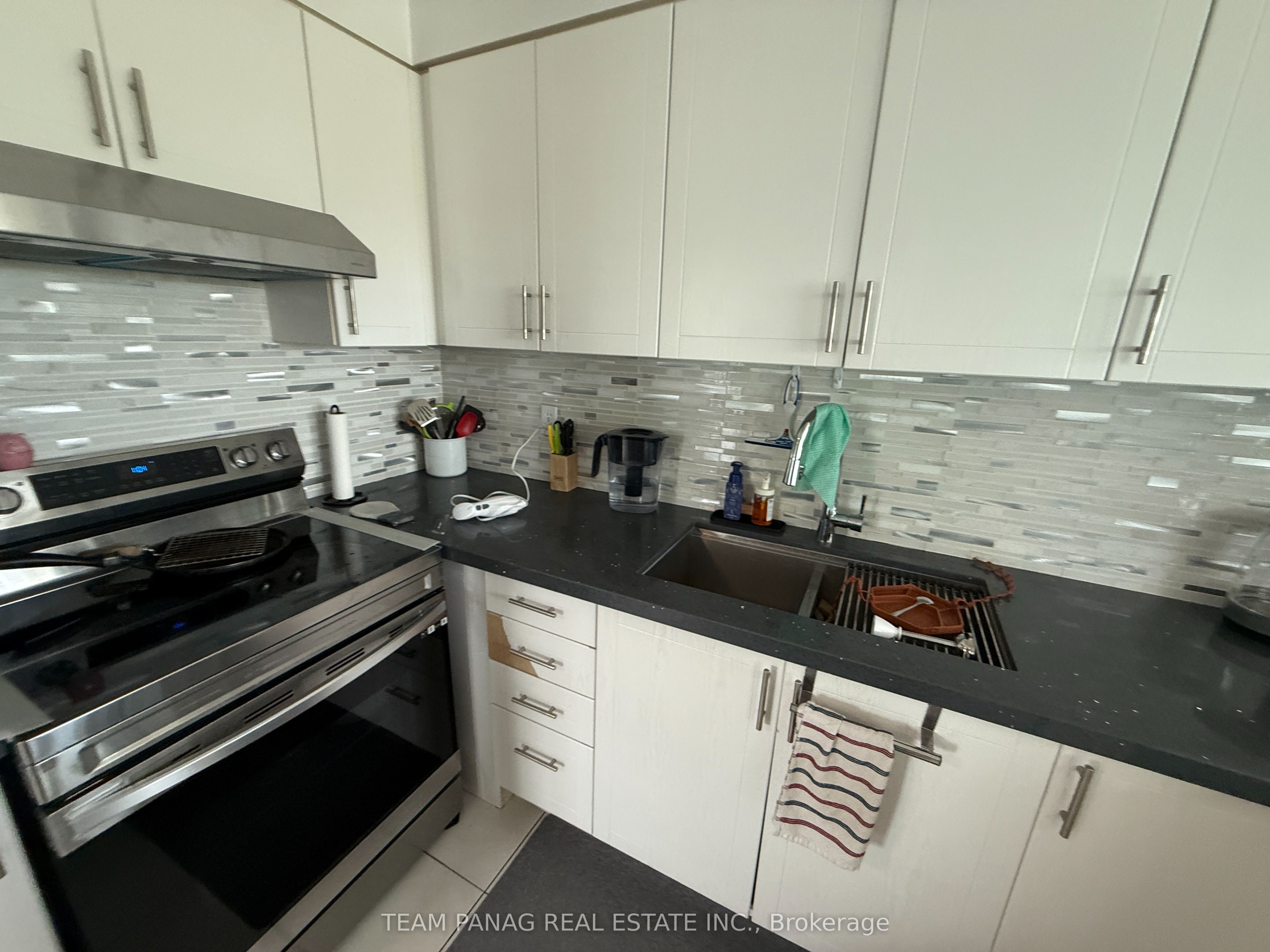 2177 Burnhamthorpe Road W 609