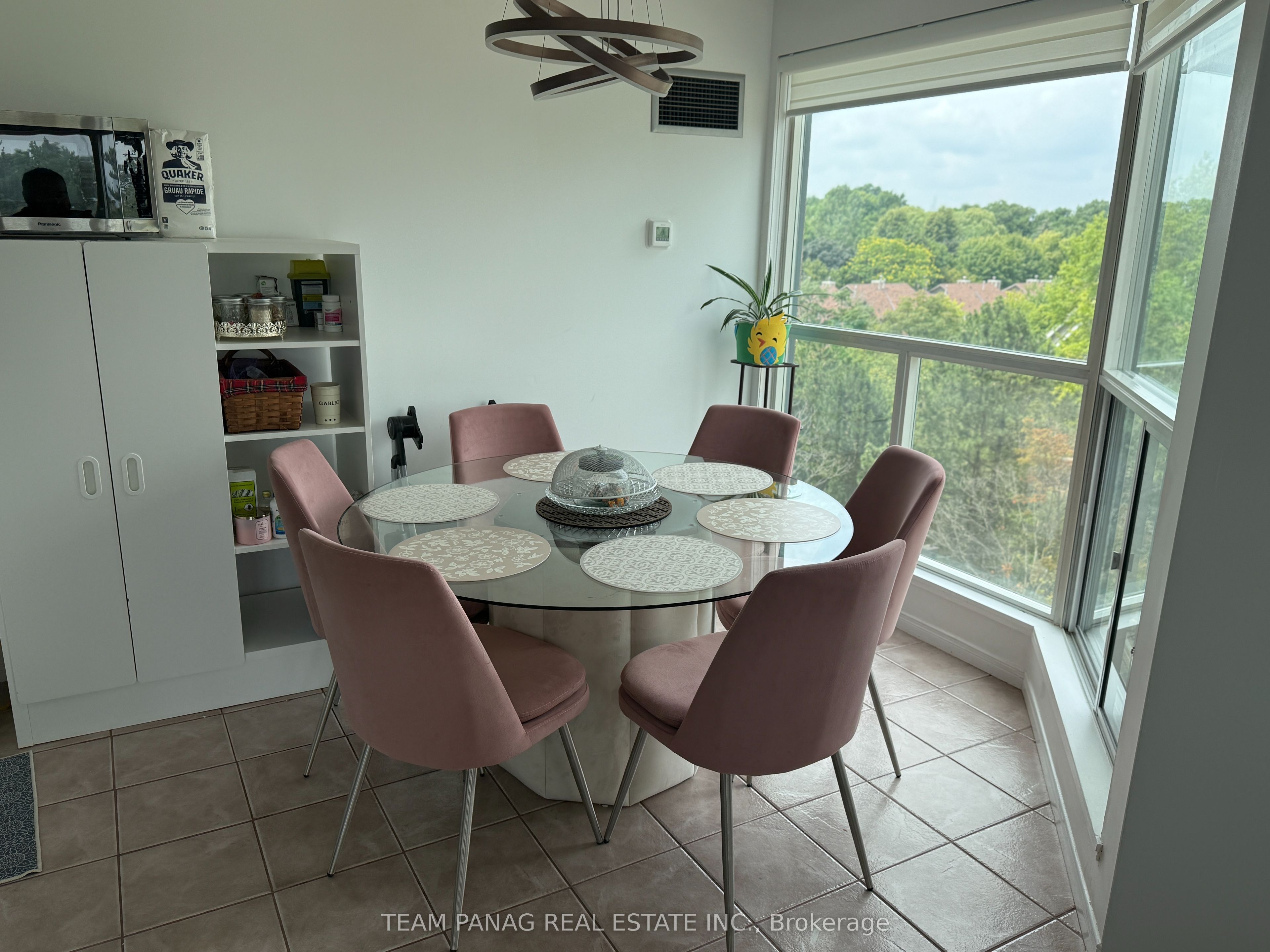 2177 Burnhamthorpe Road W 609