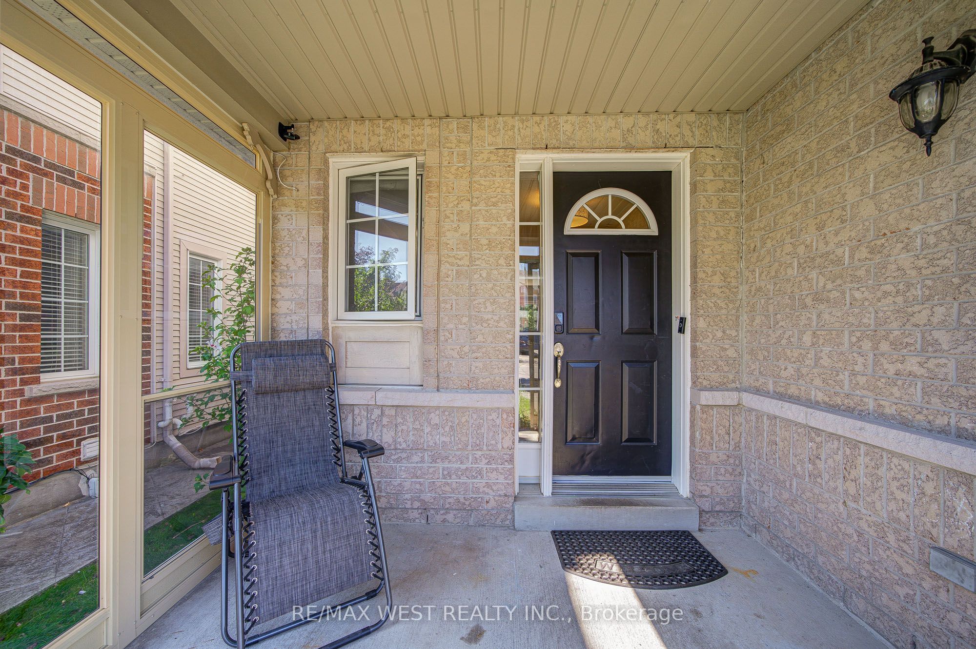 143 Allworth Crescent