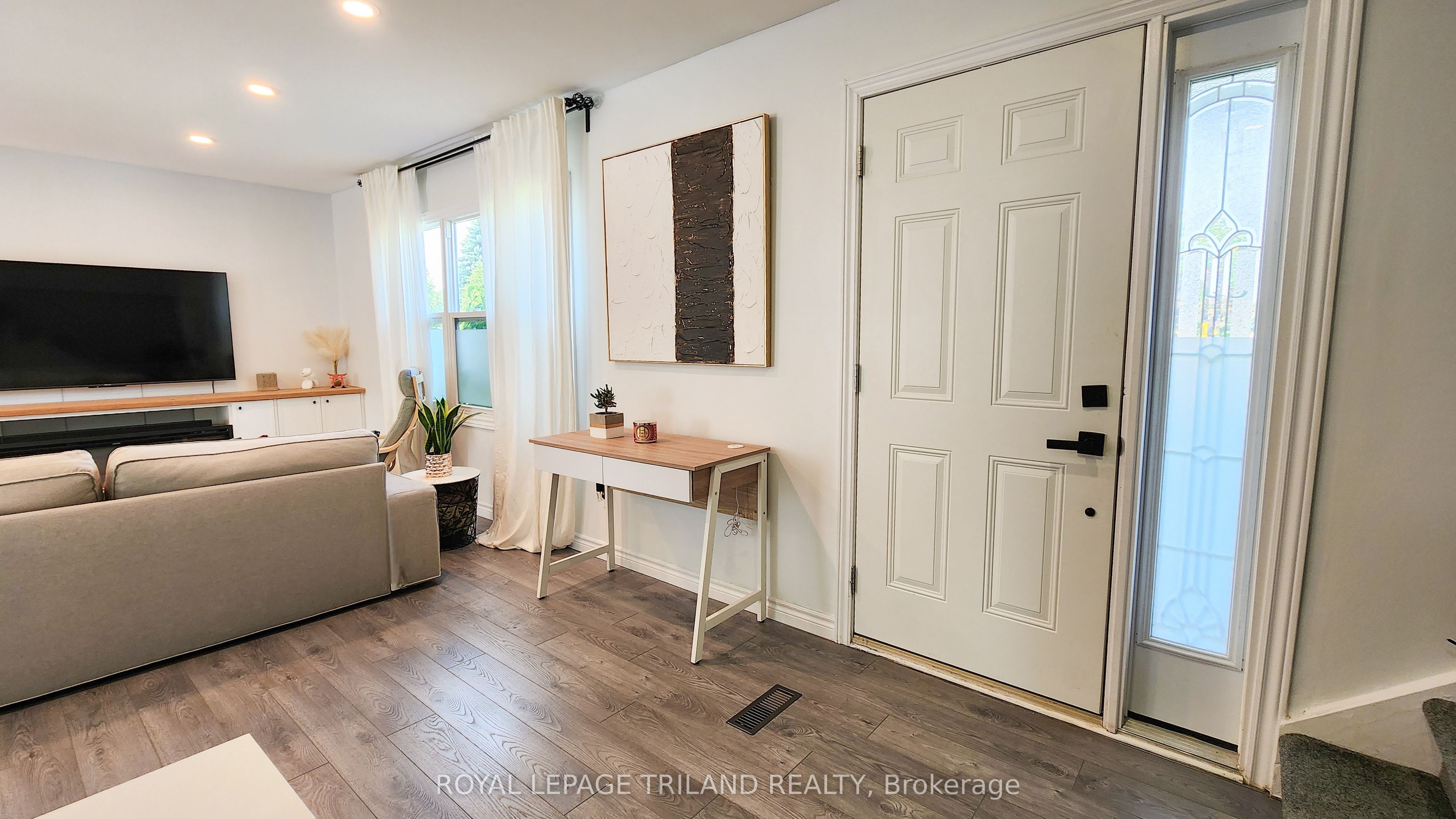 51 Ashbury Avenue