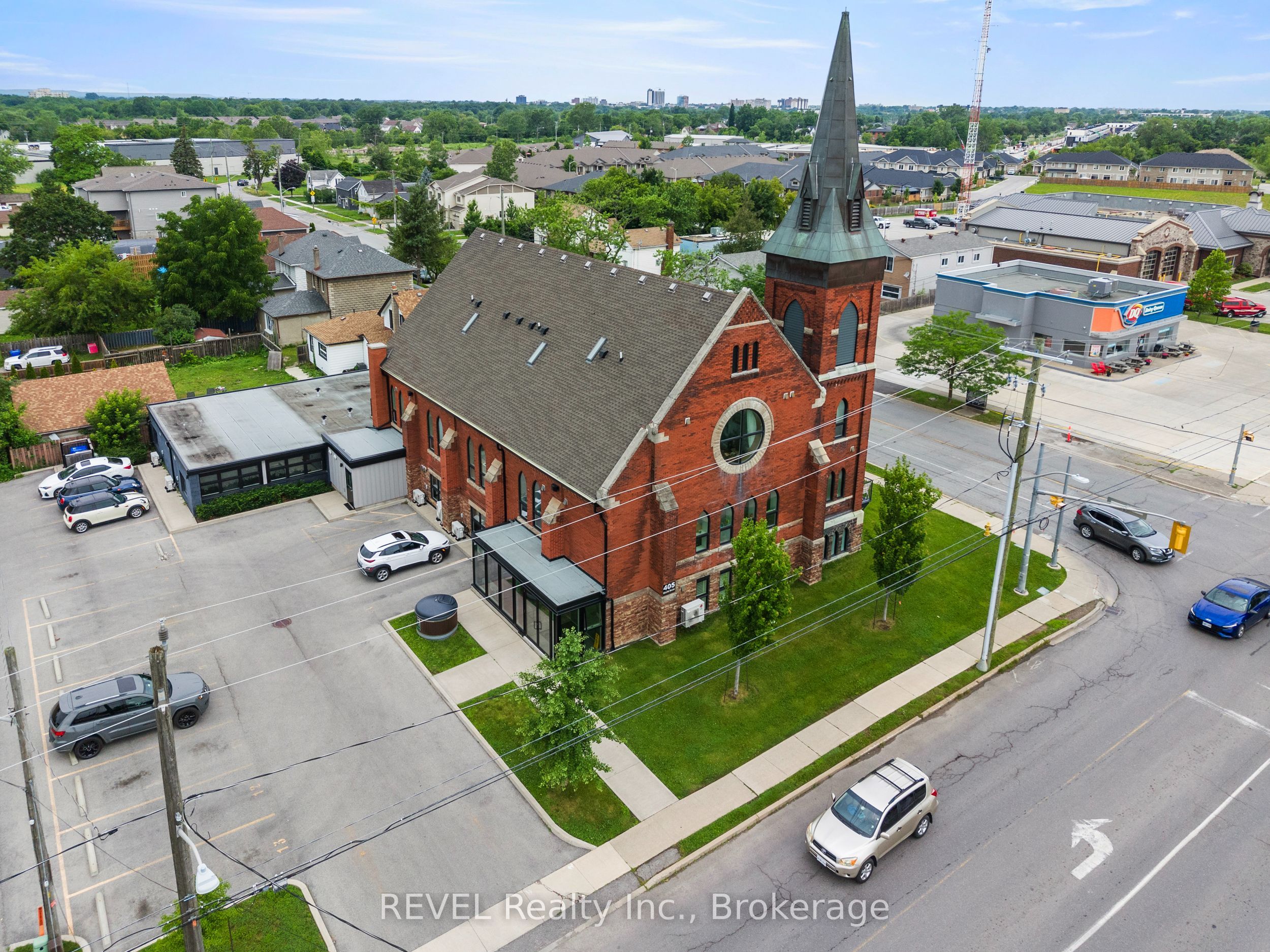 405 Merritt Street 3