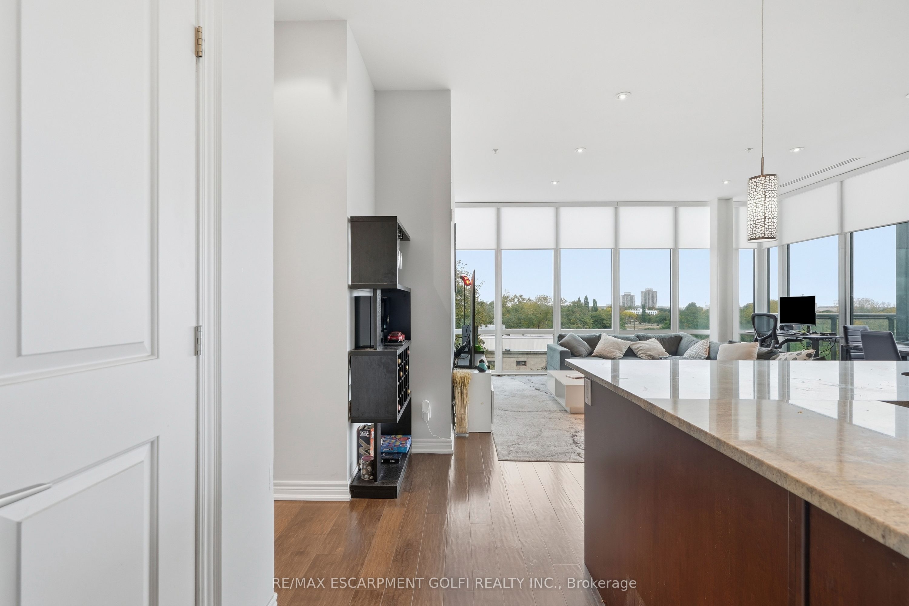50 Murray Street W 403
